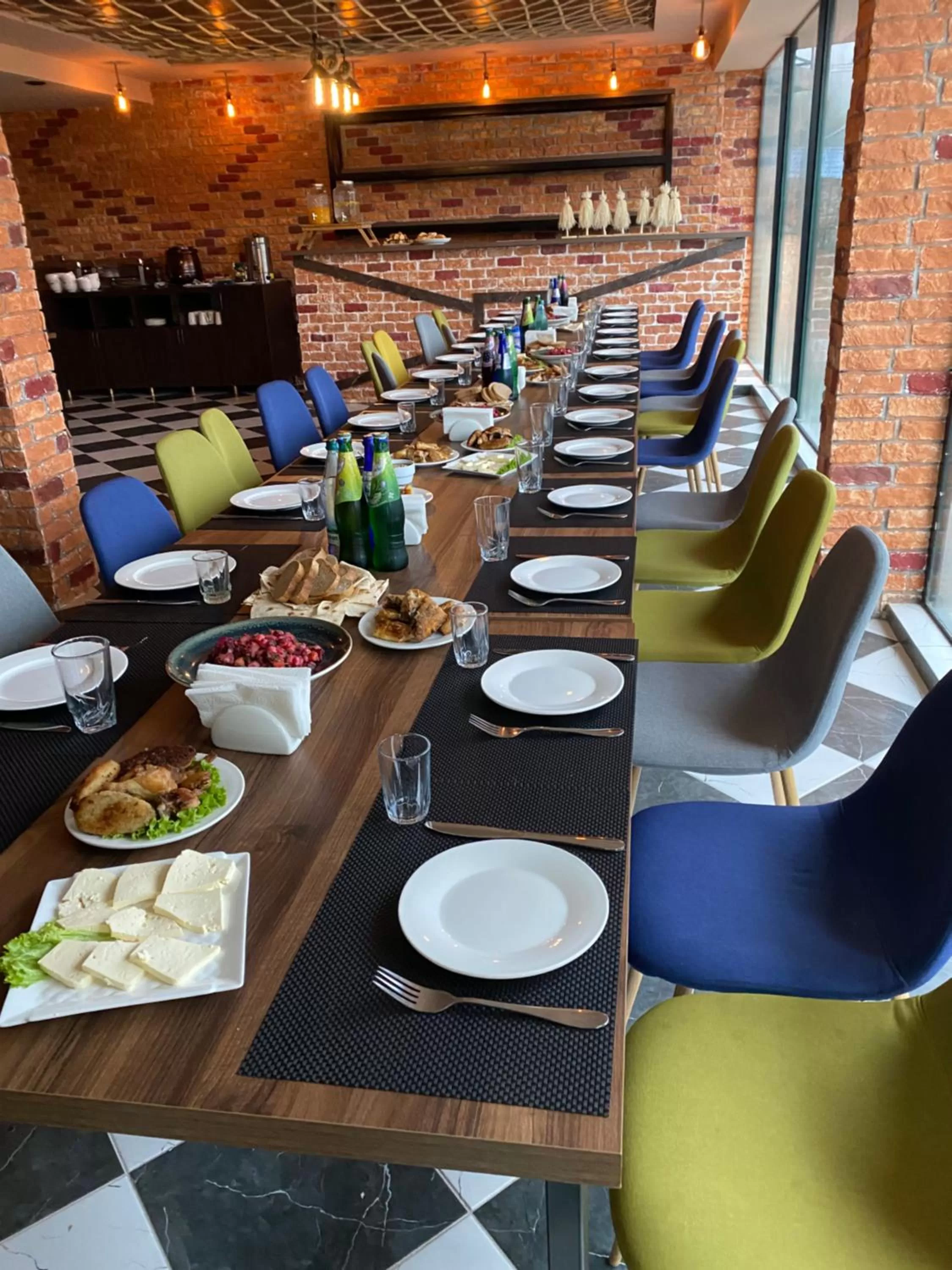 Restaurant/places to eat in Aparthotel costa