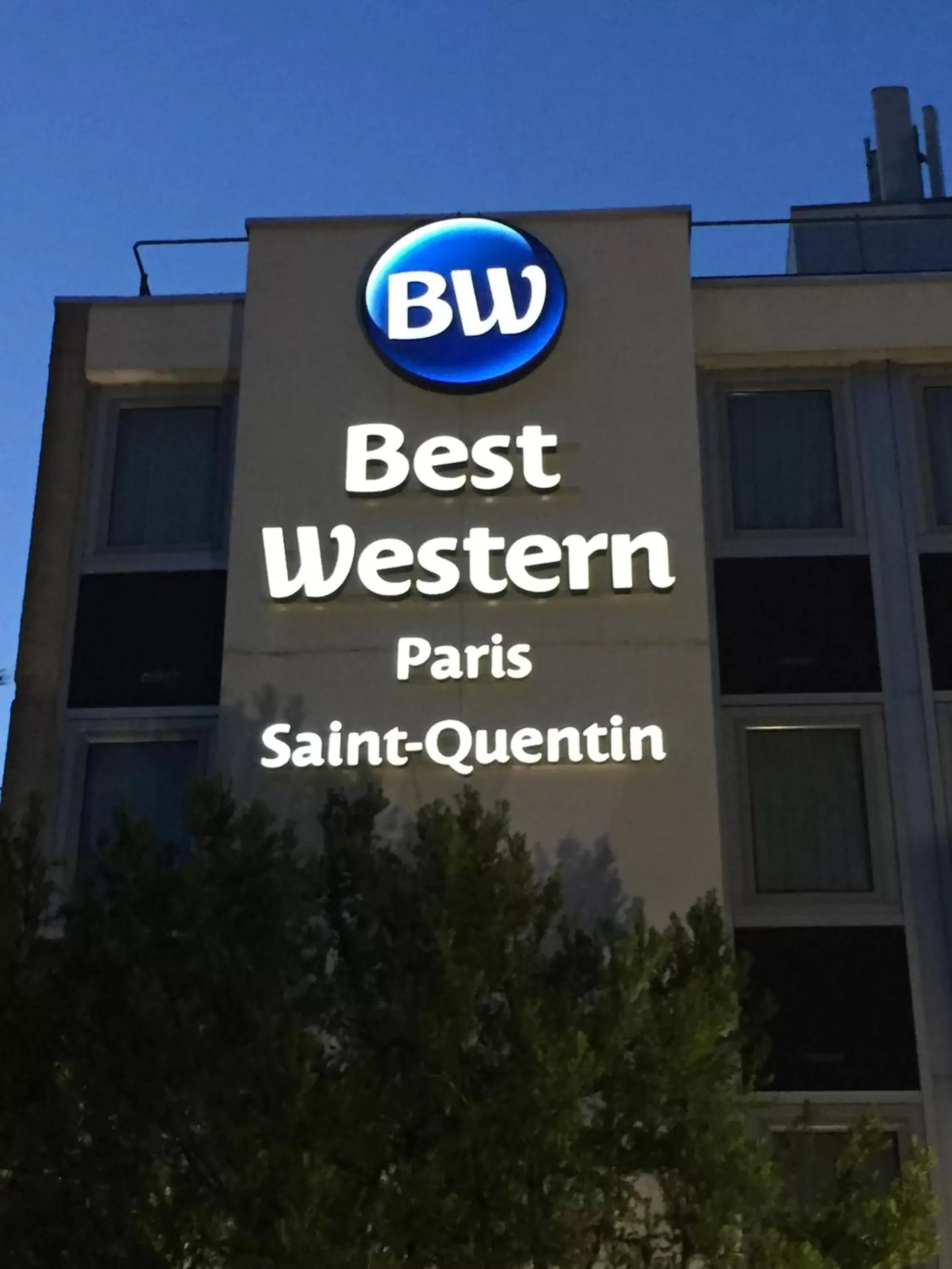 Property Building in Best Western Paris Saint Quentin