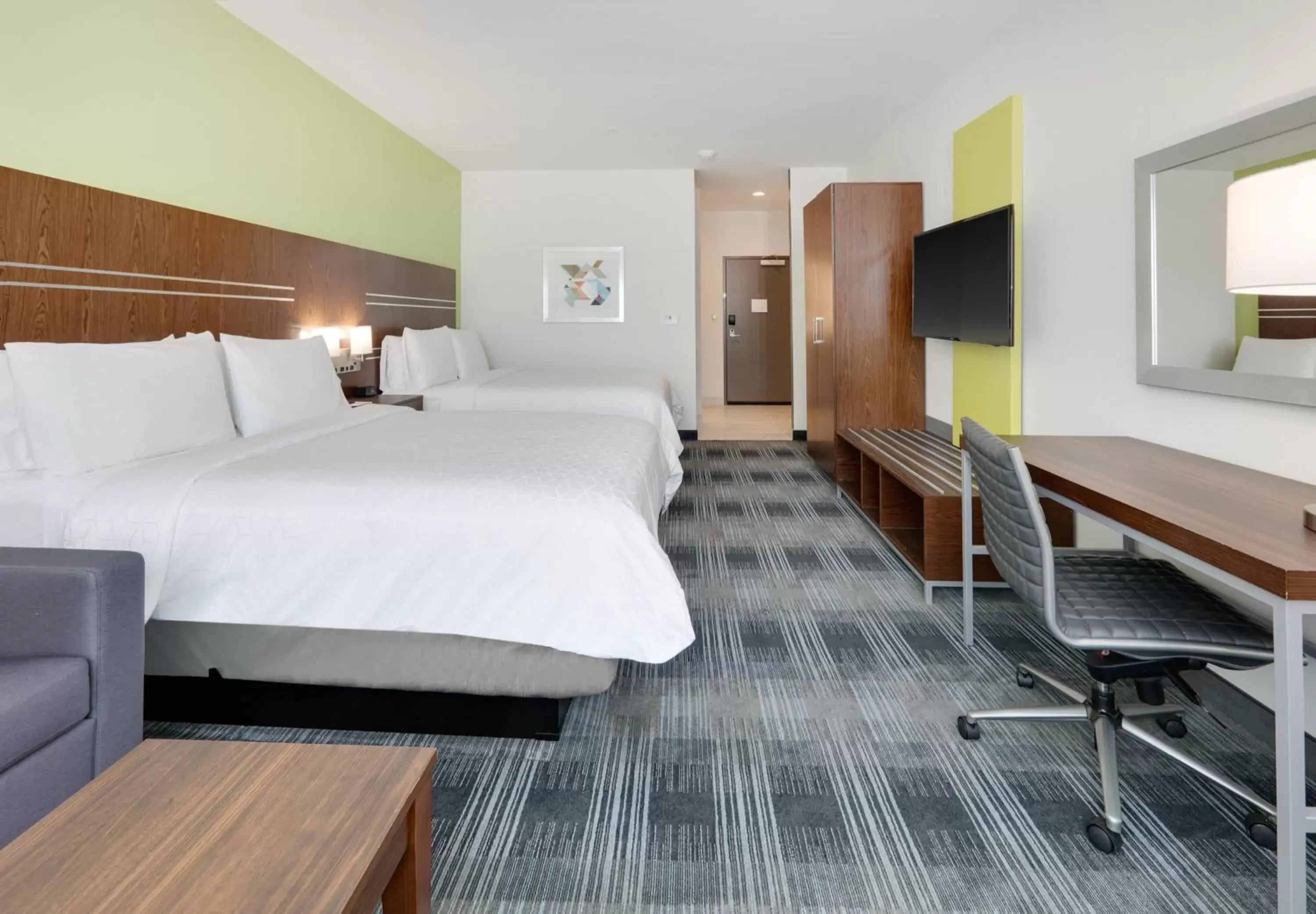 Photo of the whole room, Bed in Holiday Inn Express & Suites - Farmers Branch, an IHG Hotel