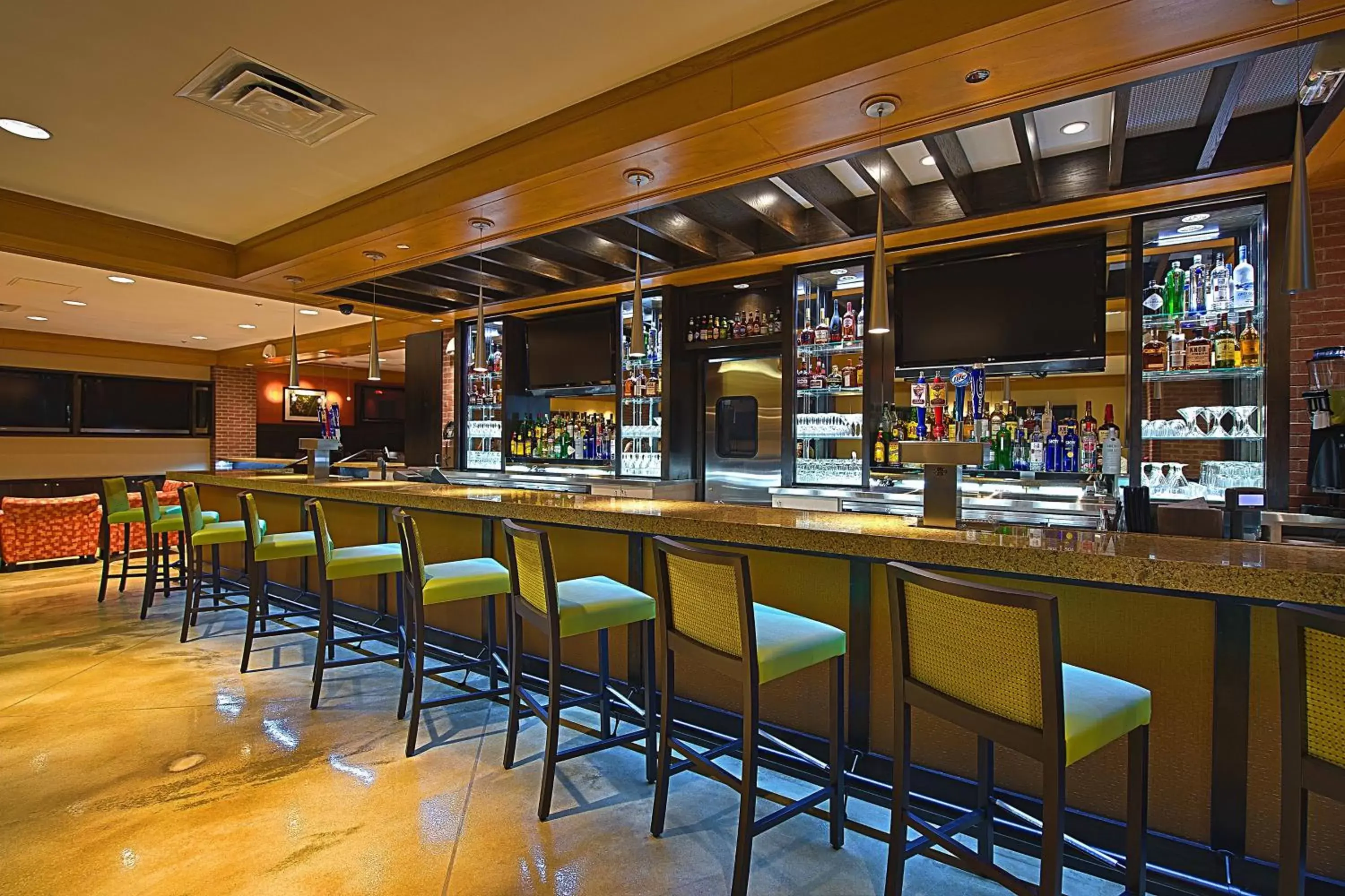 Restaurant/places to eat, Lounge/Bar in Tulsa Marriott Southern Hills