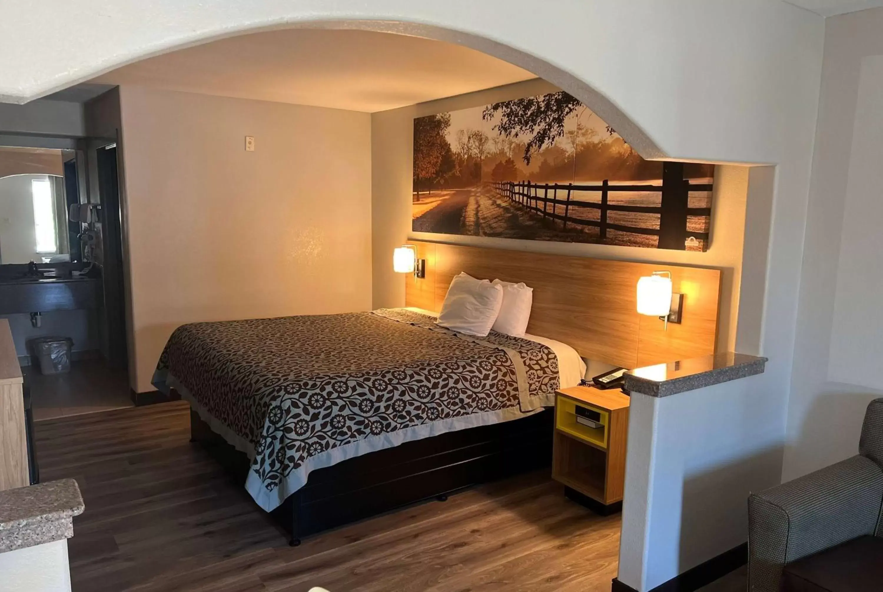 Bed in Days Inn & Suites by Wyndham Opelousas