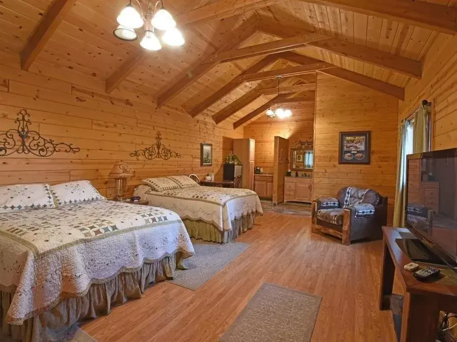 One-Bedroom Chalet in Pine Tree Inn
