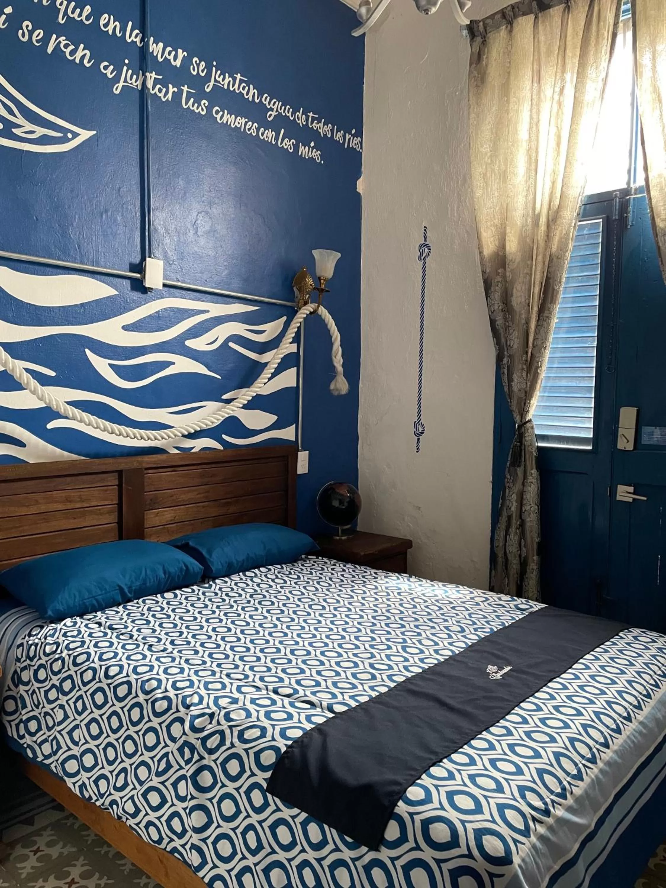 Bed in Chuchumbé Hotel Cultural, Restaurante & Café