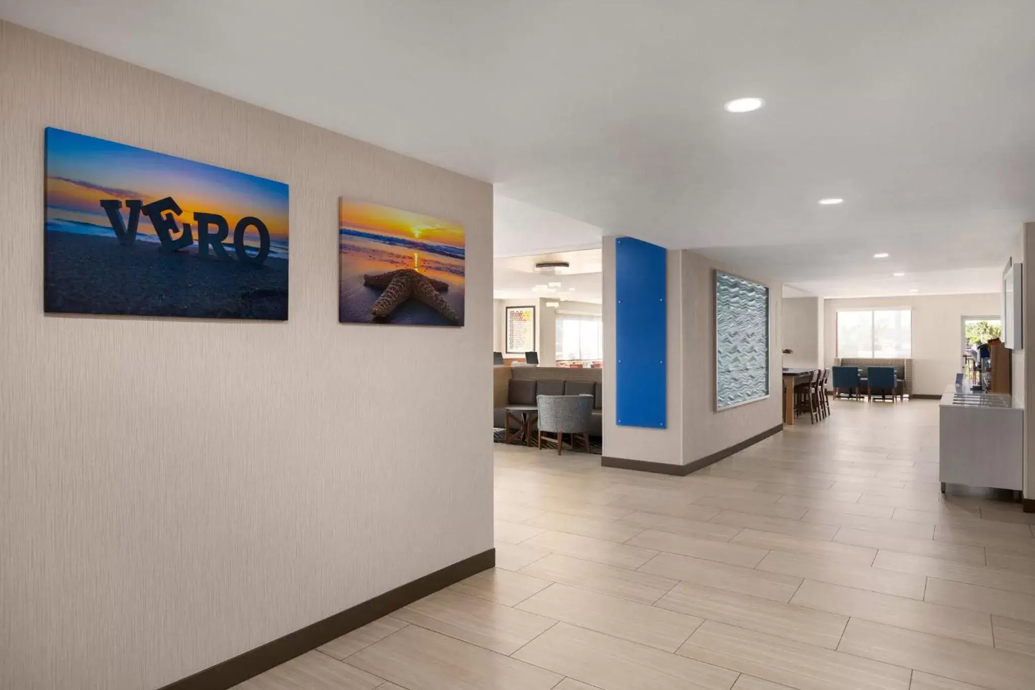 Property building, Lobby/Reception in Holiday Inn Express Vero Beach-West I-95, an IHG Hotel