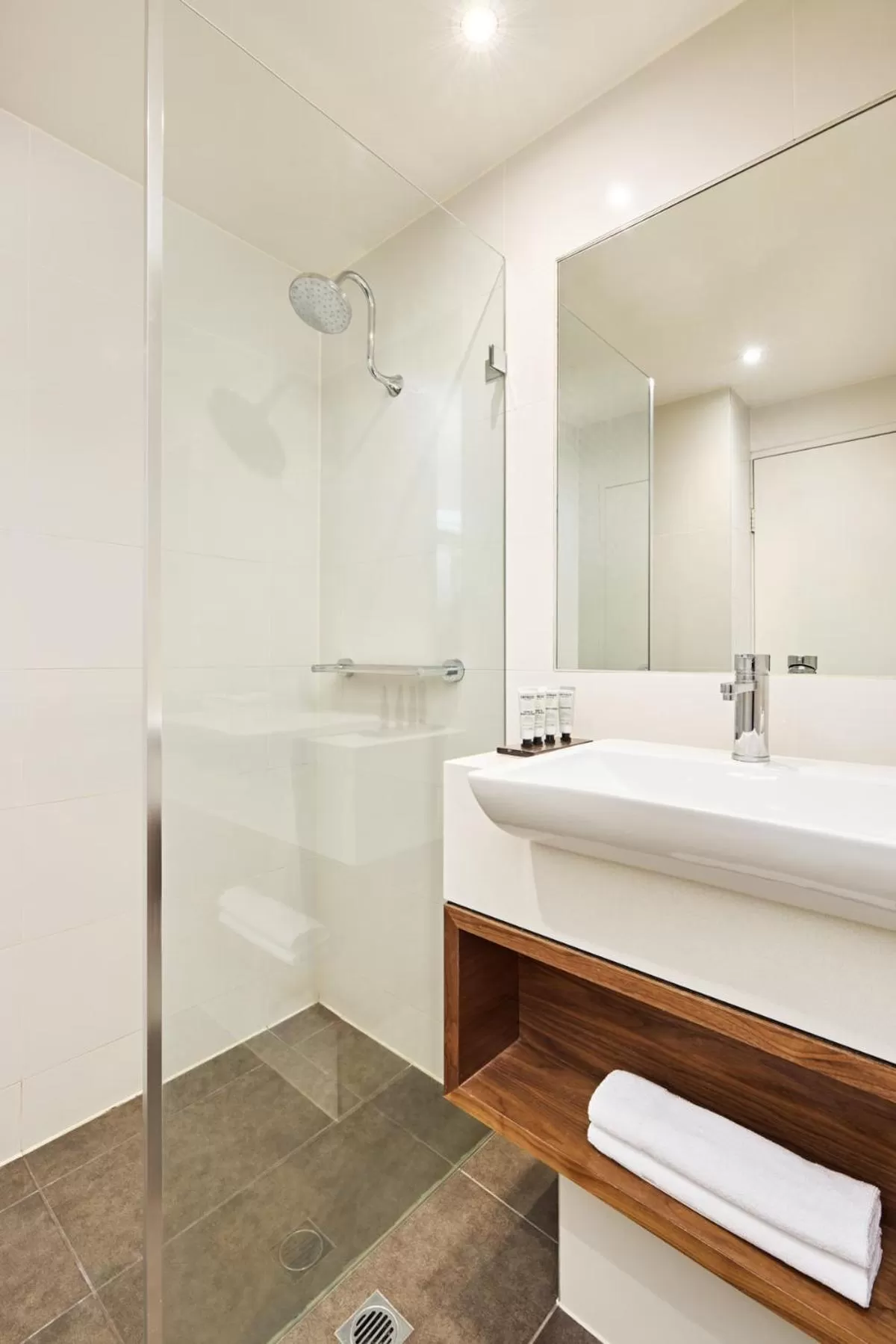 Shower in View Melbourne