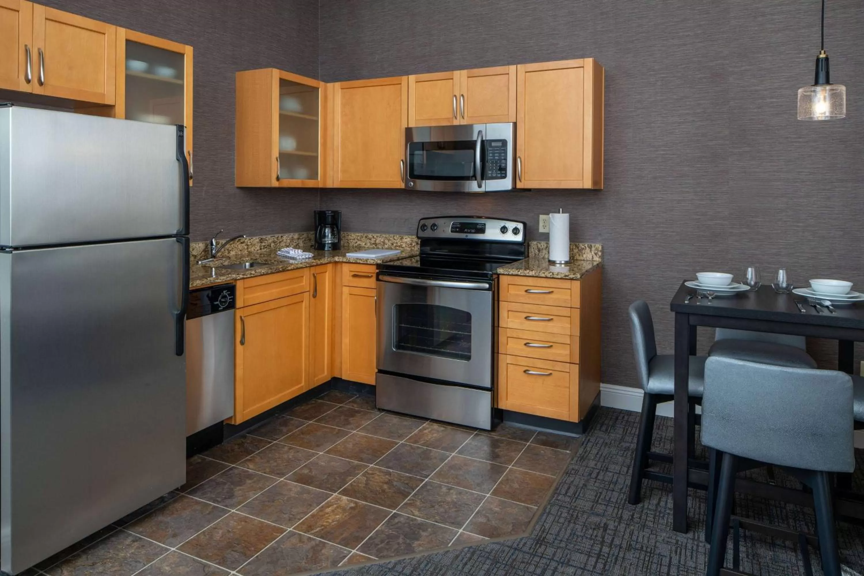 Kitchen or kitchenette in Sonesta ES Suites New Orleans Convention Center