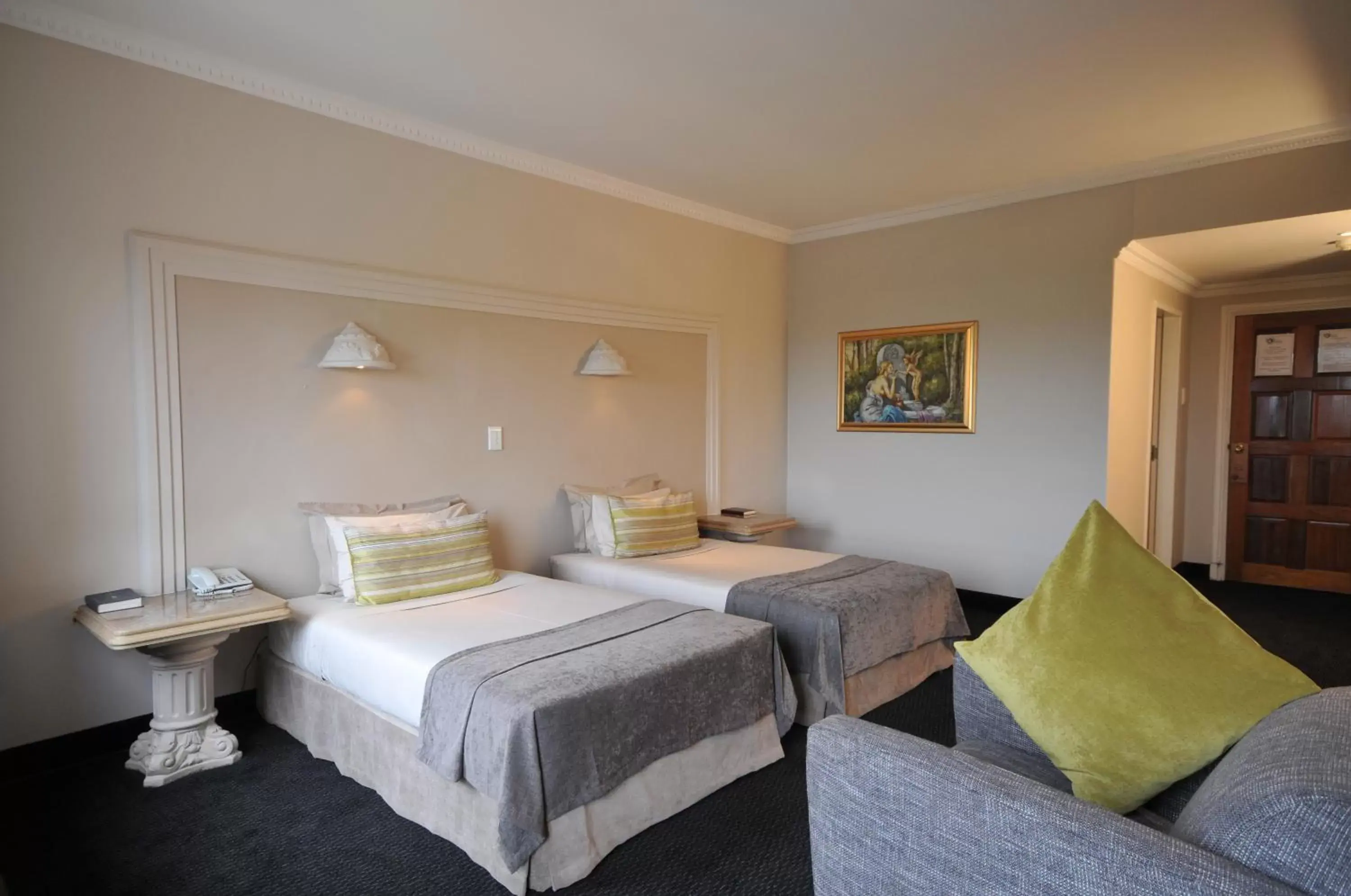 Deluxe Twin Room - single occupancy in Apollo Hotel Deluxe Twin Room - single occupancy in Apollo Hotel