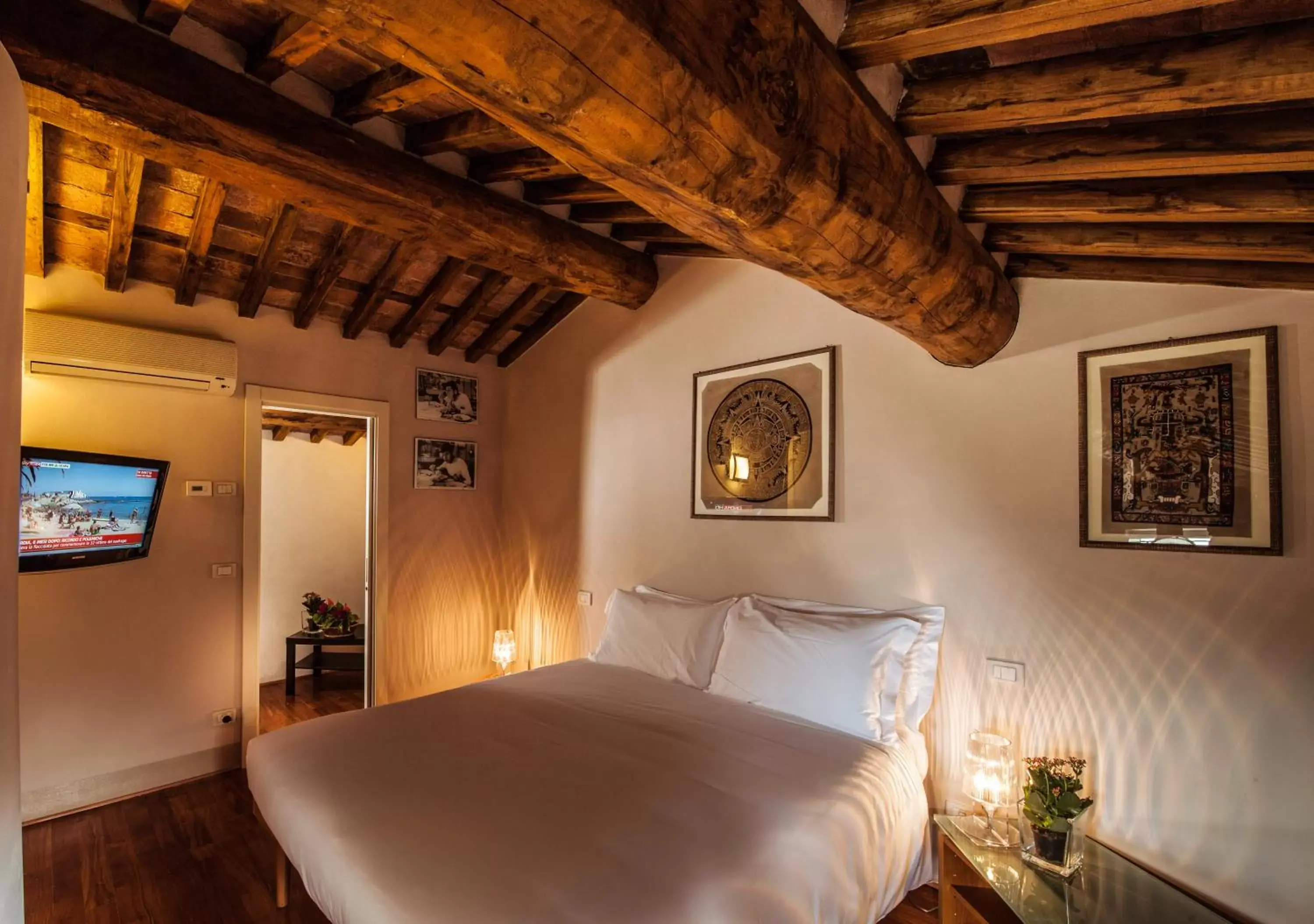 Bed in Cascina Canova B&B