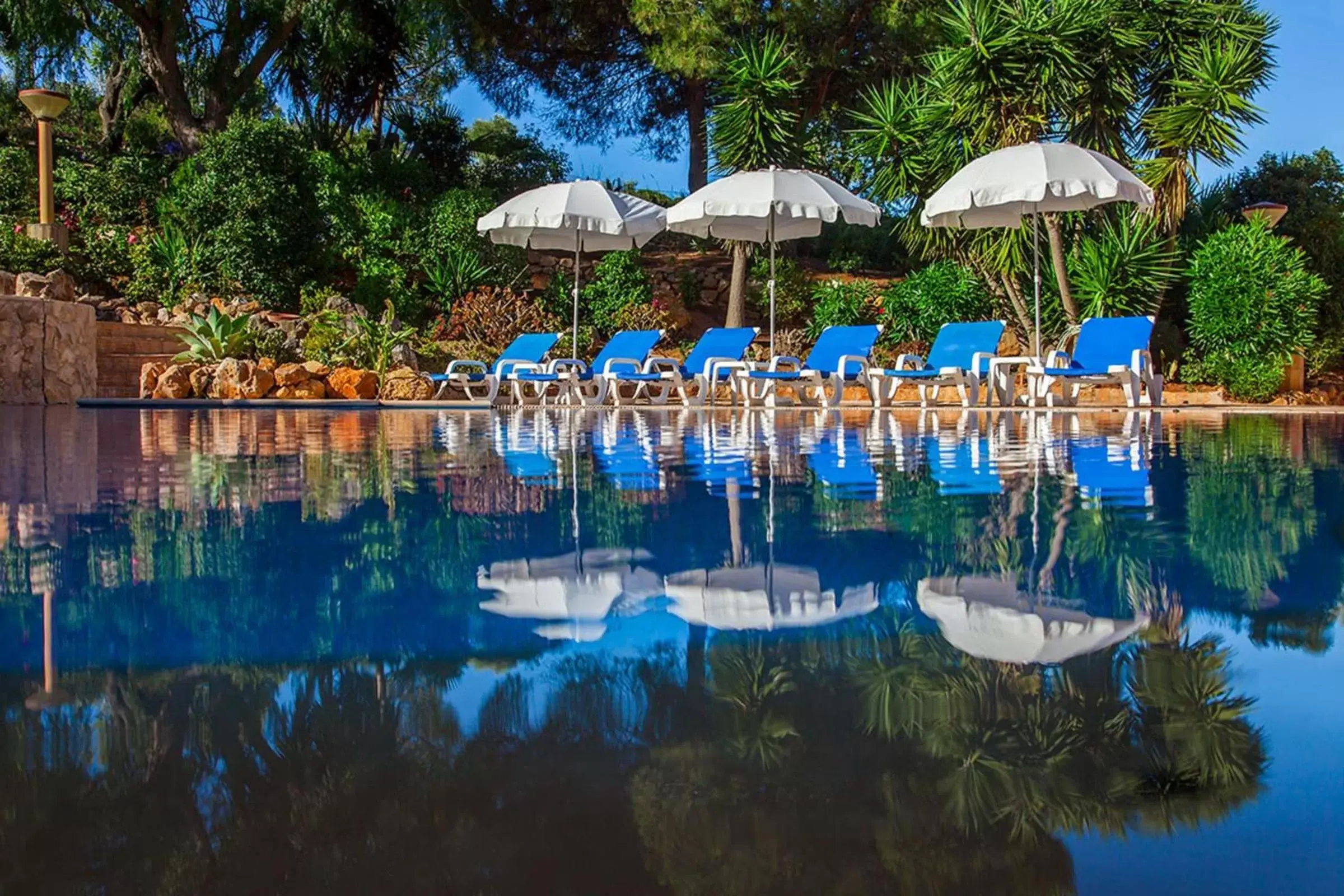 Swimming Pool in Montinho De Ouro