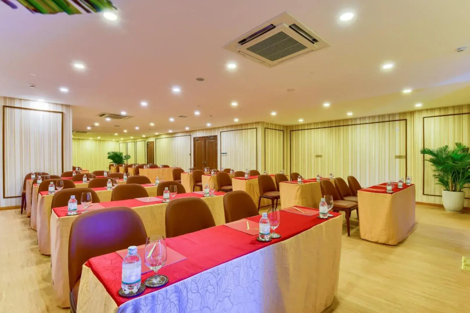 Meeting/conference room in Regalia Gold Hotel