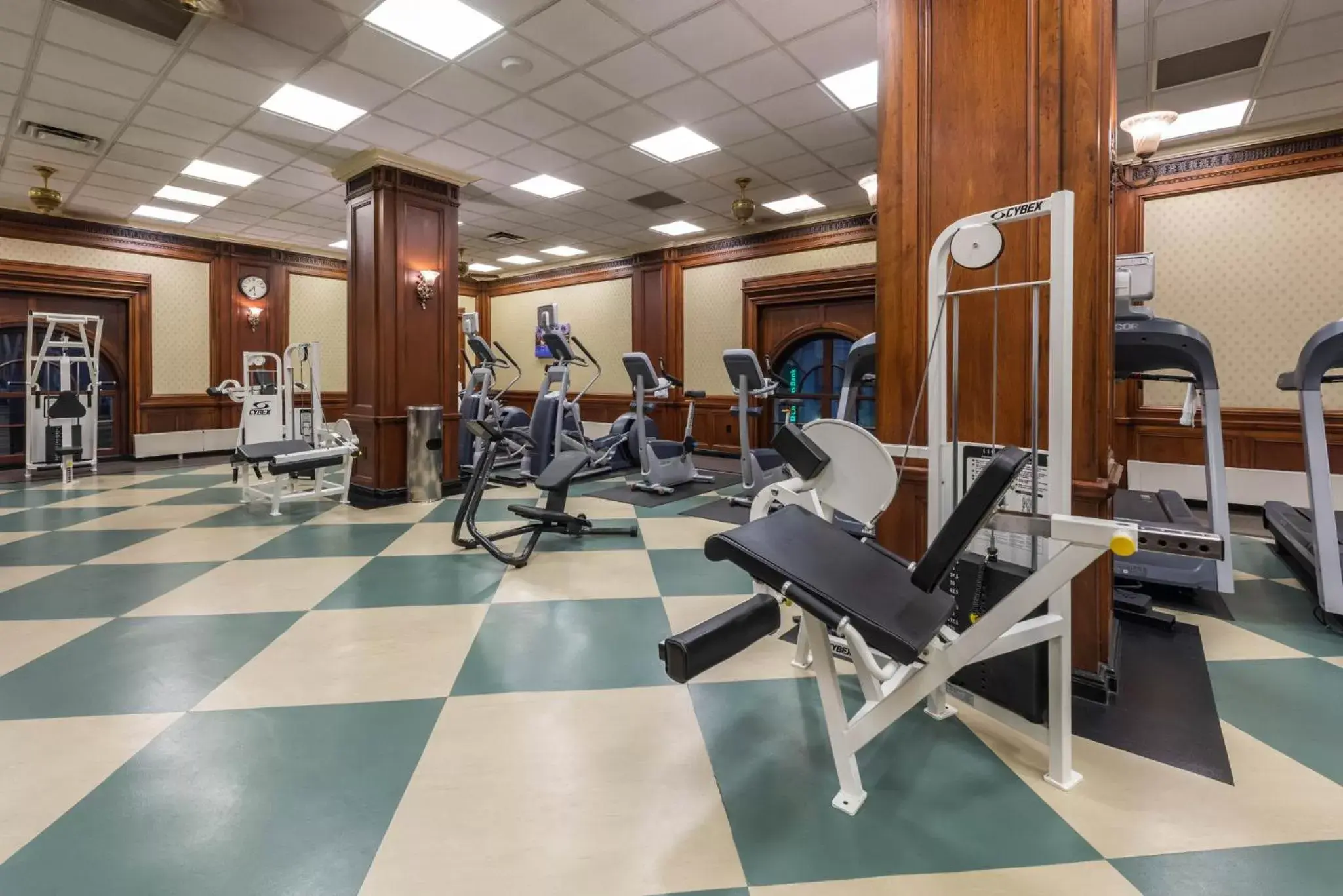 Fitness centre/facilities in Omni William Penn Hotel Fitness centre/facilities in Omni William Penn Hotel
