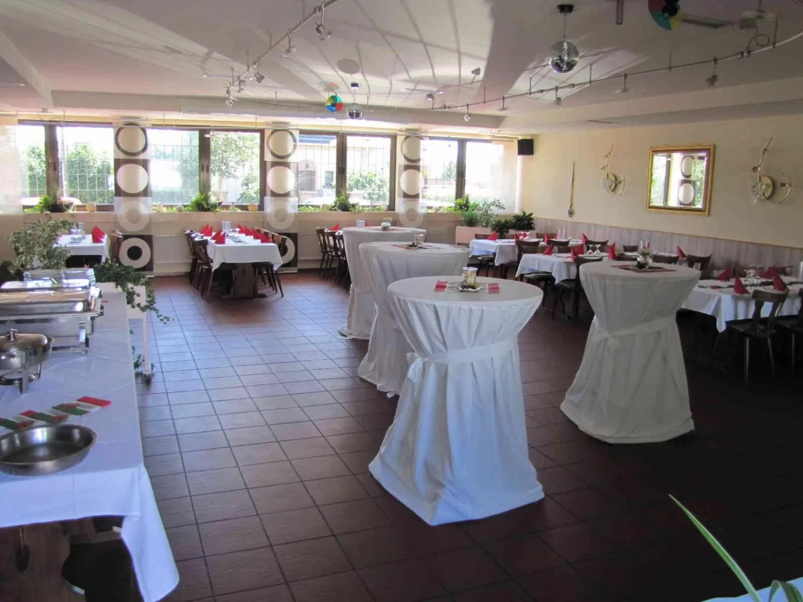 "Unter den Kastanien"