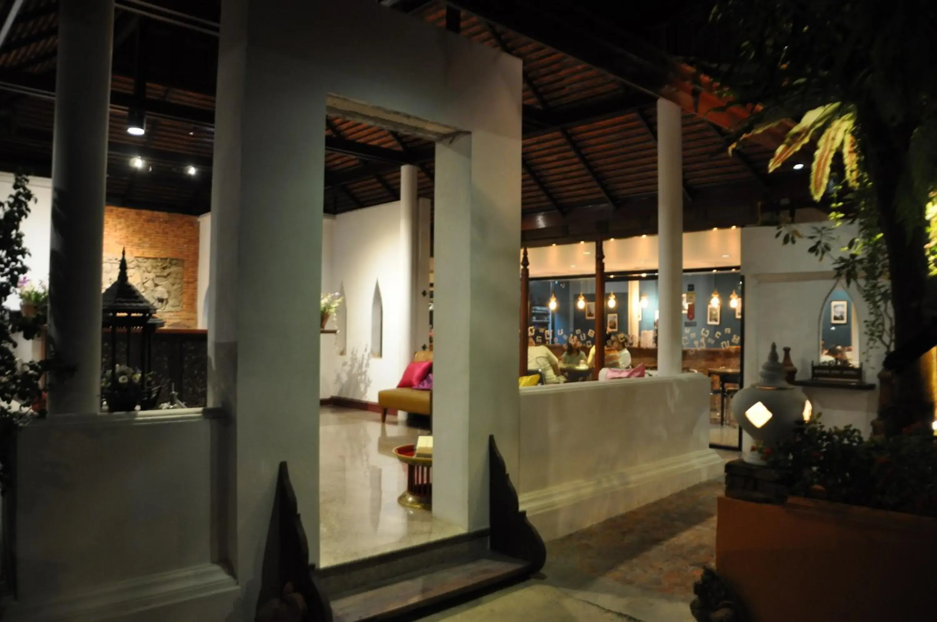 Facade/entrance in Ruean Thai Hotel Facade/entrance in Ruean Thai Hotel