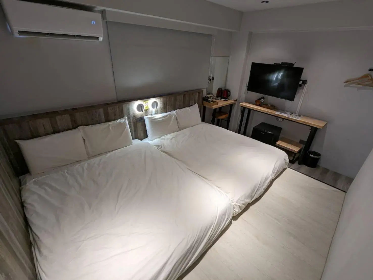 Bed in YESHOME HOTEL