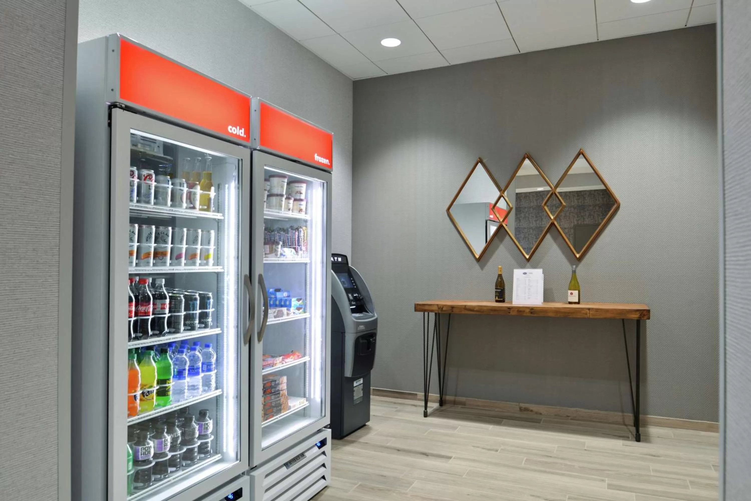 Restaurant/places to eat in Hampton Inn Tampa Downtown Channel District