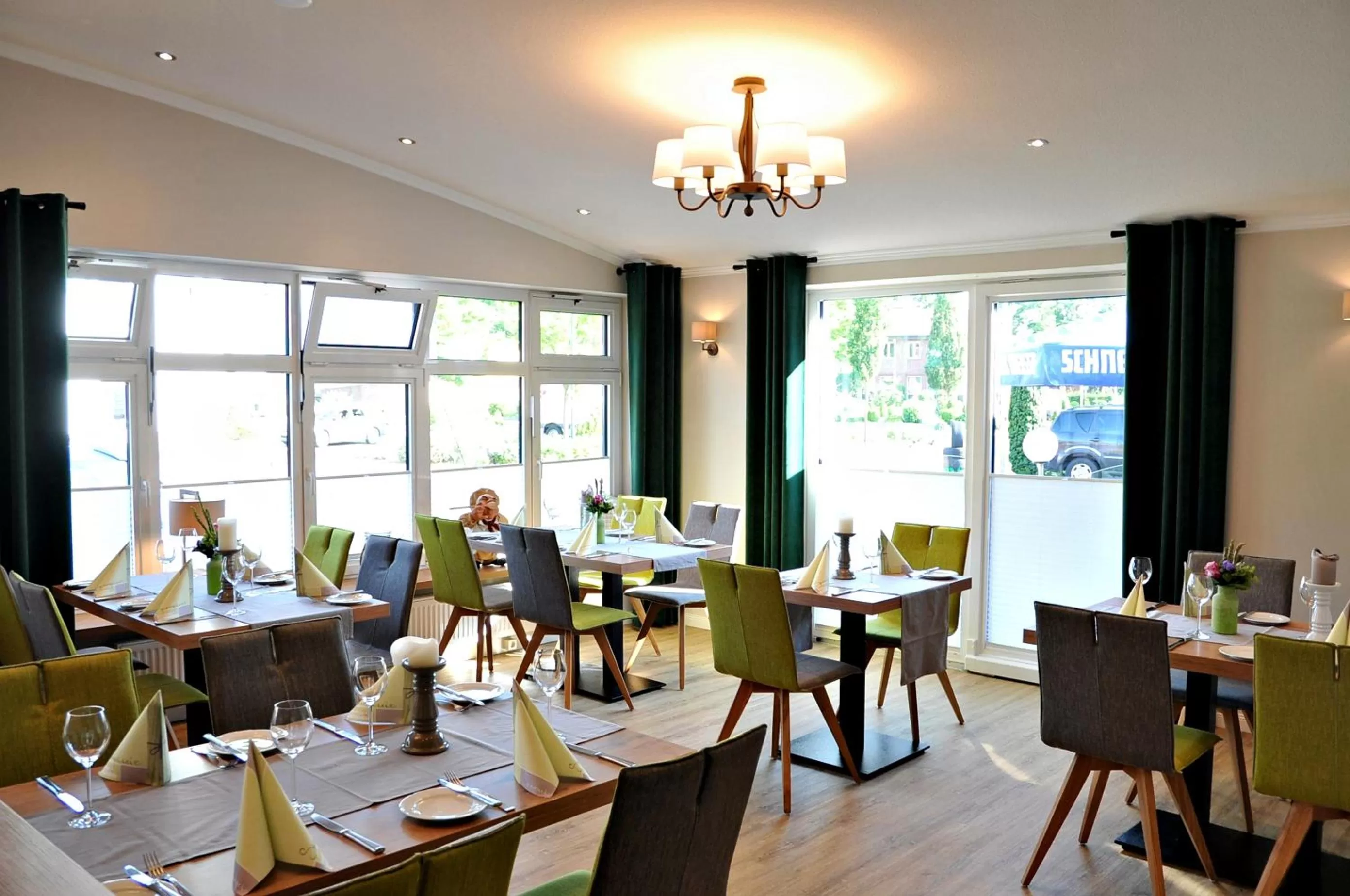 Restaurant/places to eat in Hotel Restaurant Bürgerklause Tapken