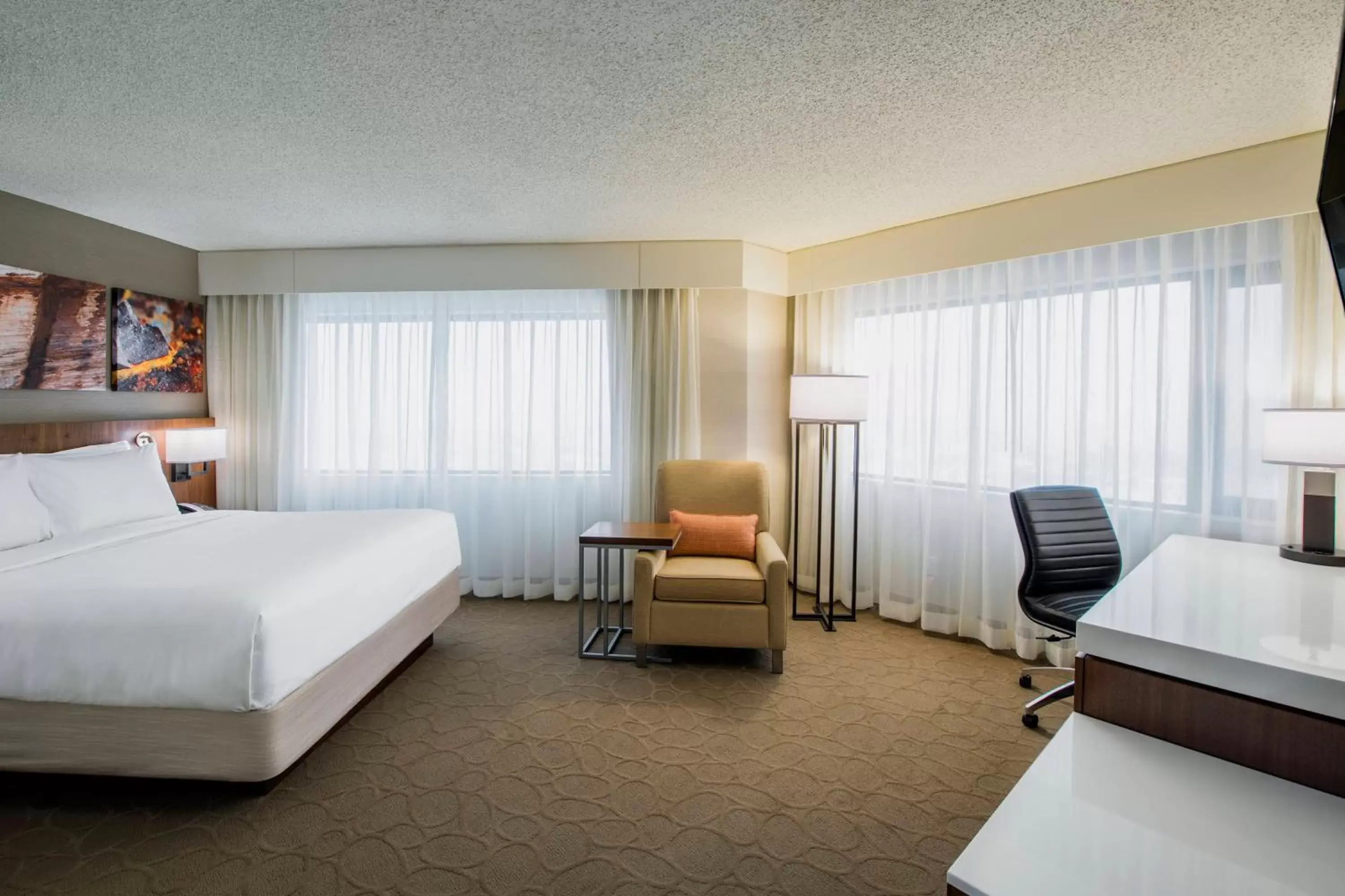 Photo of the whole room in Delta Hotels by Marriott Regina