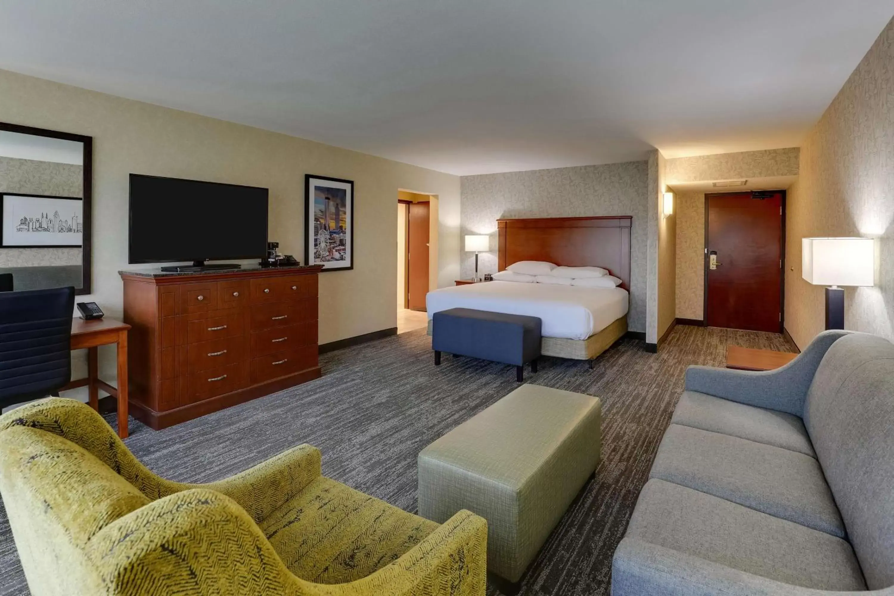 Bedroom in Drury Inn & Suites Atlanta Marietta