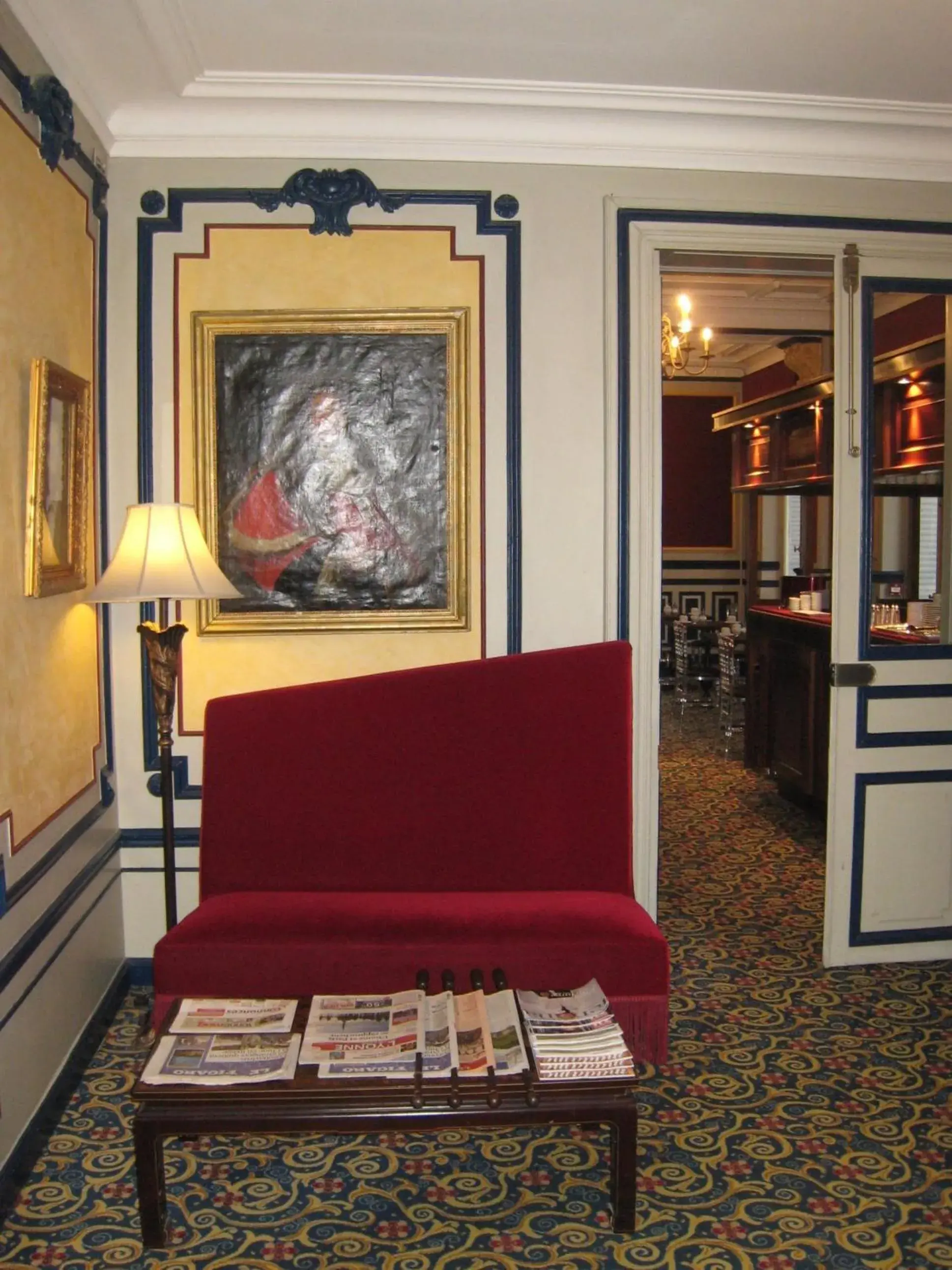 Lounge or bar, Seating Area in Hôtel Les Maréchaux