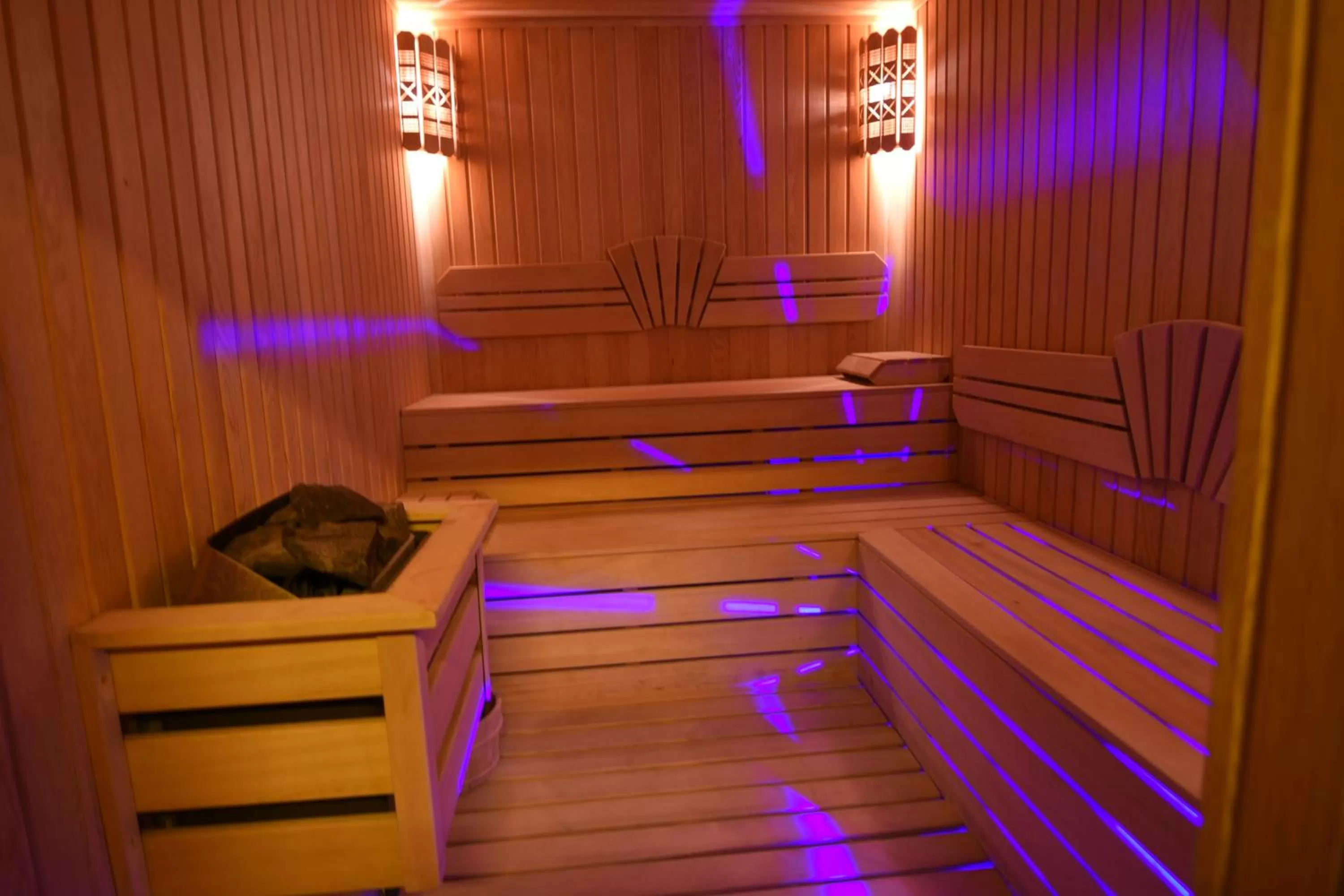 Massage in Diamond Royal Hotel