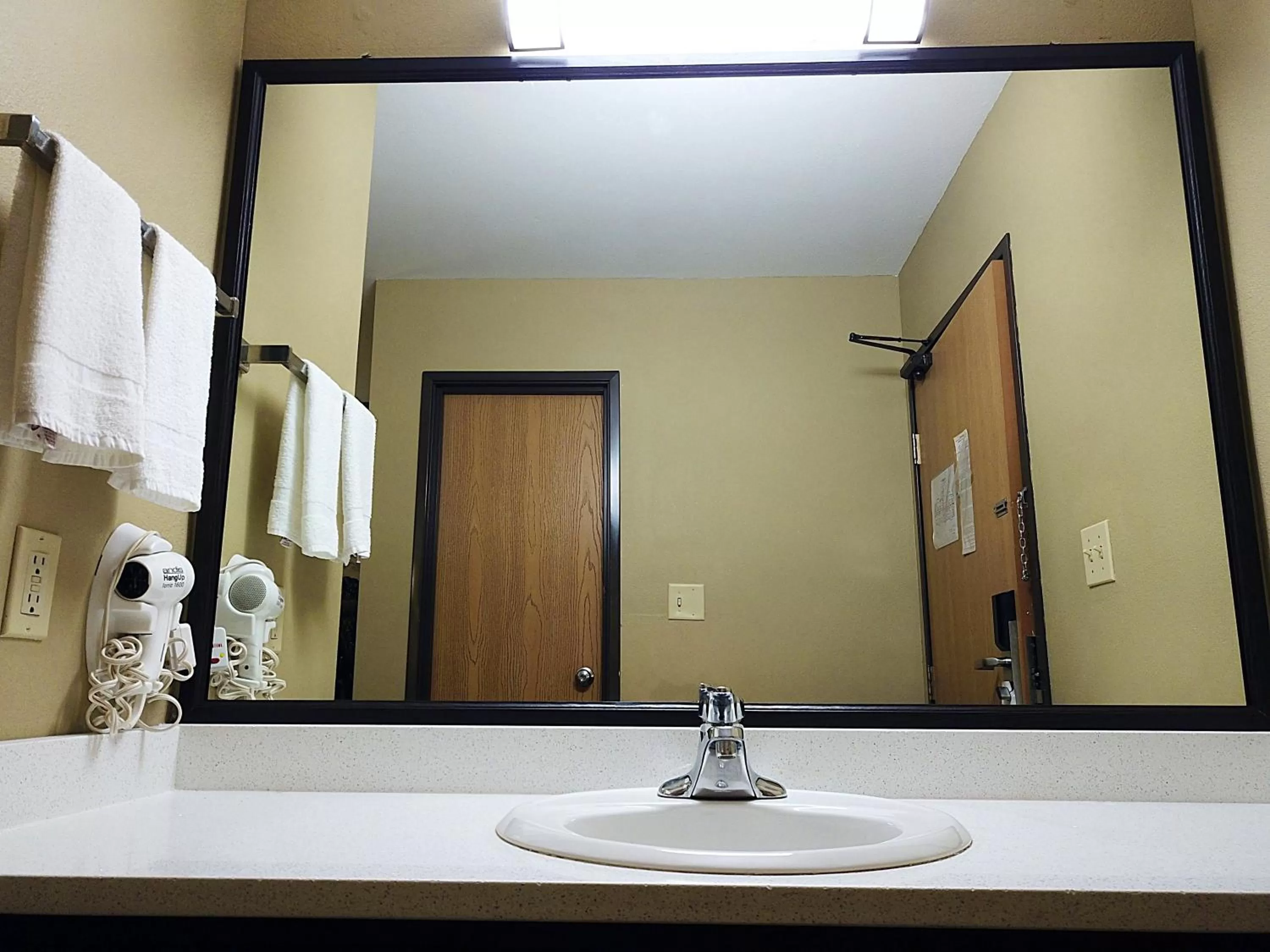 Bathroom in Super 8 by Wyndham Chanute