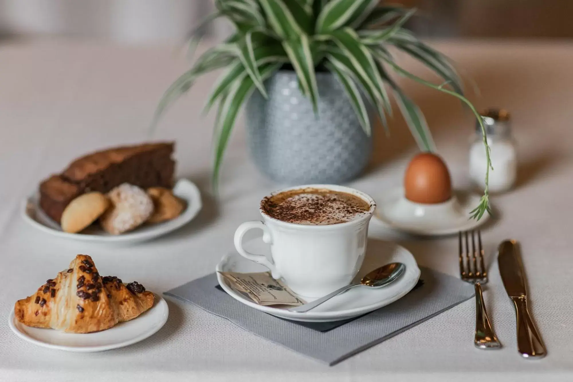 Breakfast in Hotel Crystal