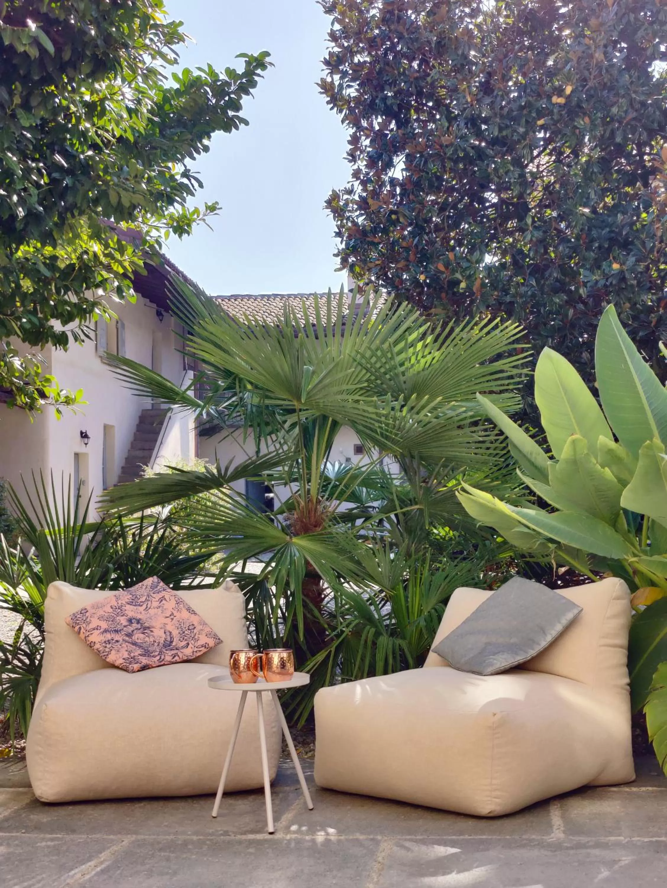 Lounge or bar in Dandelion Como Suites & Park