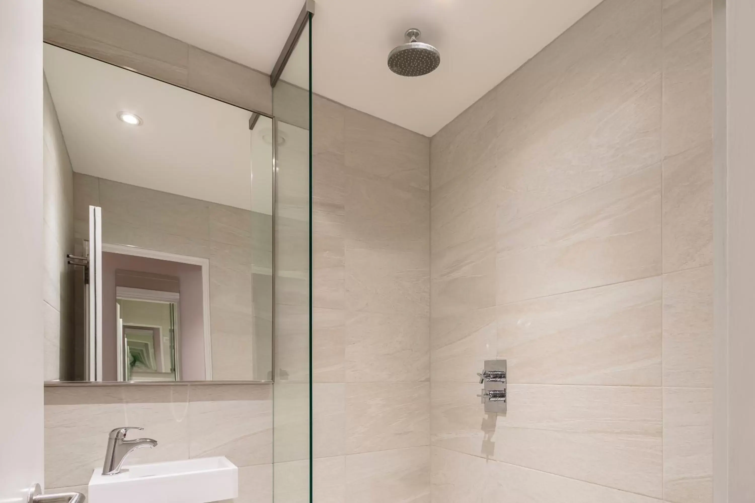 Shower, Bathroom in The Knaresborough by Aura Collection