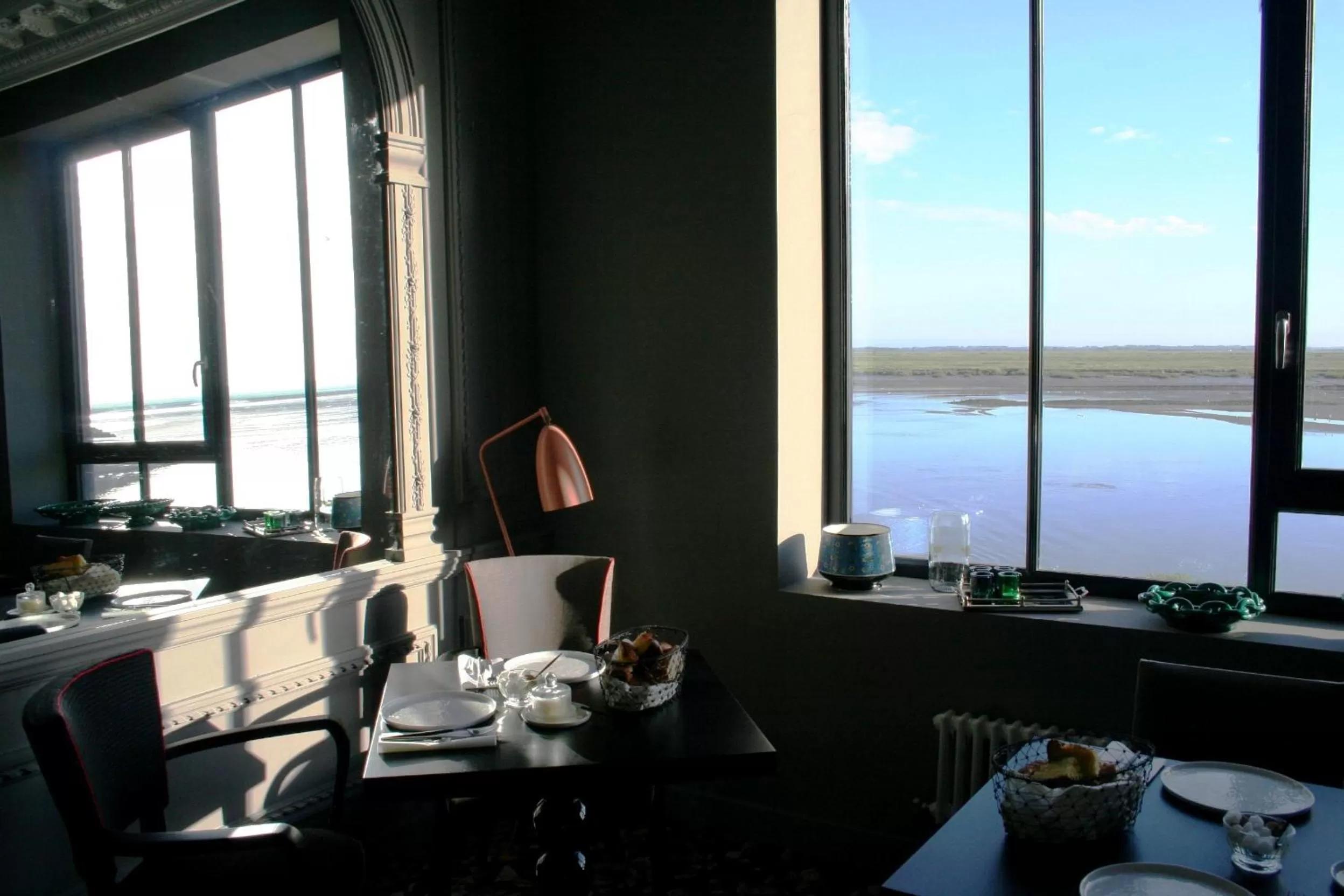 Restaurant/places to eat in Hotel Les Pilotes