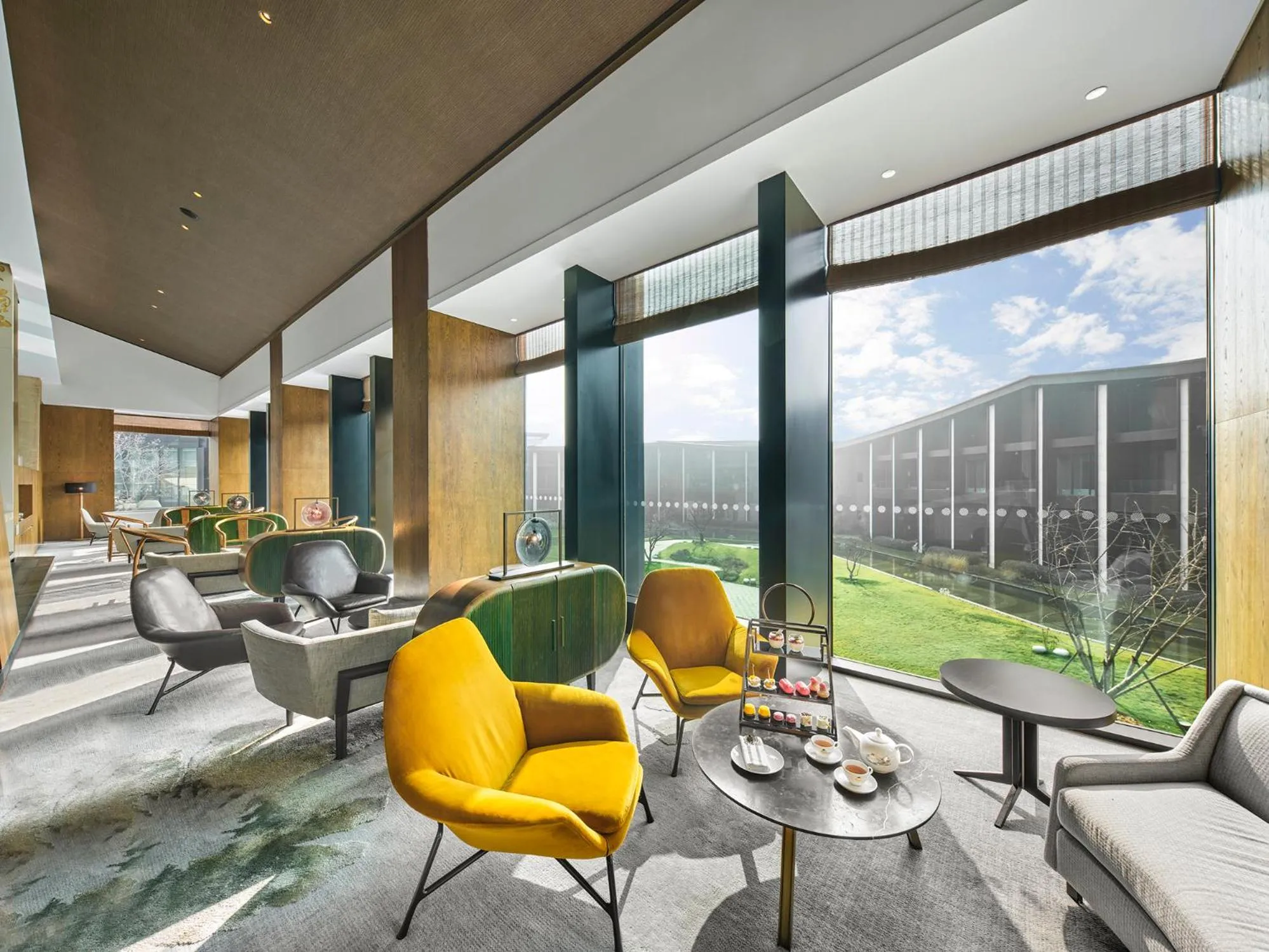 Seating area in Pullman Kaifeng Jianye