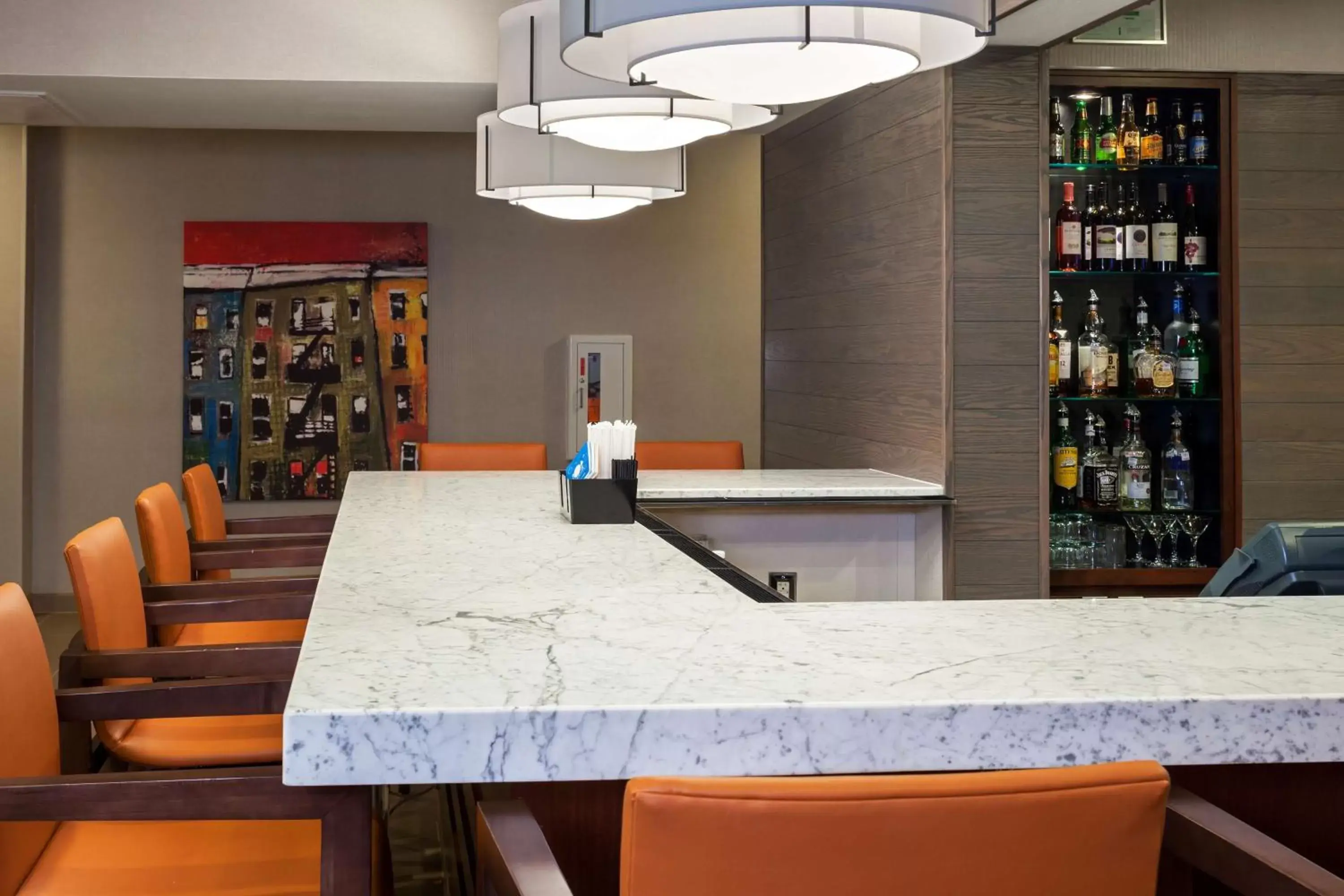Lounge or bar in Hyatt House Houston Galleria