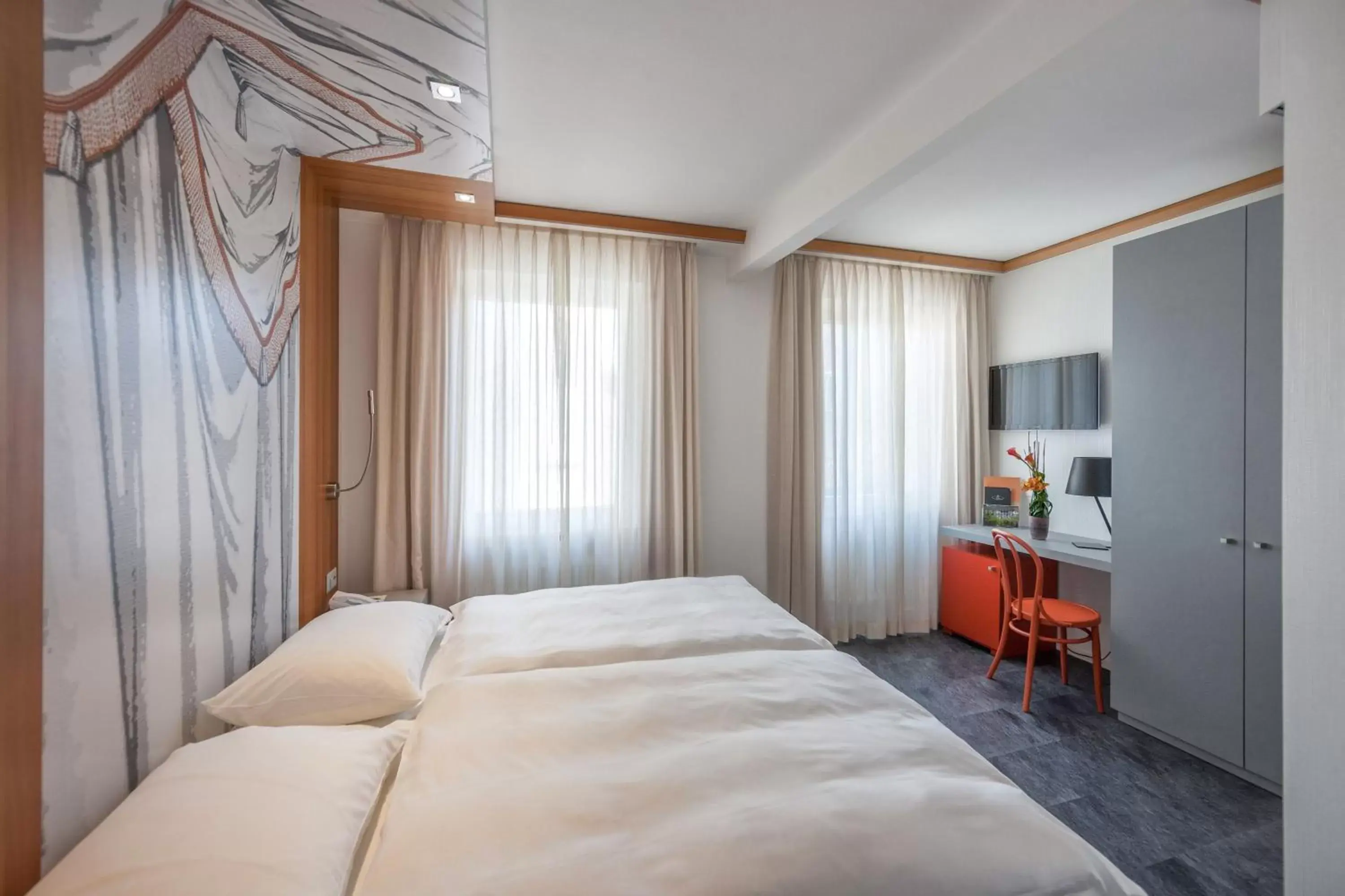 Bed in Albergo Carcani by Ketty & Tommy