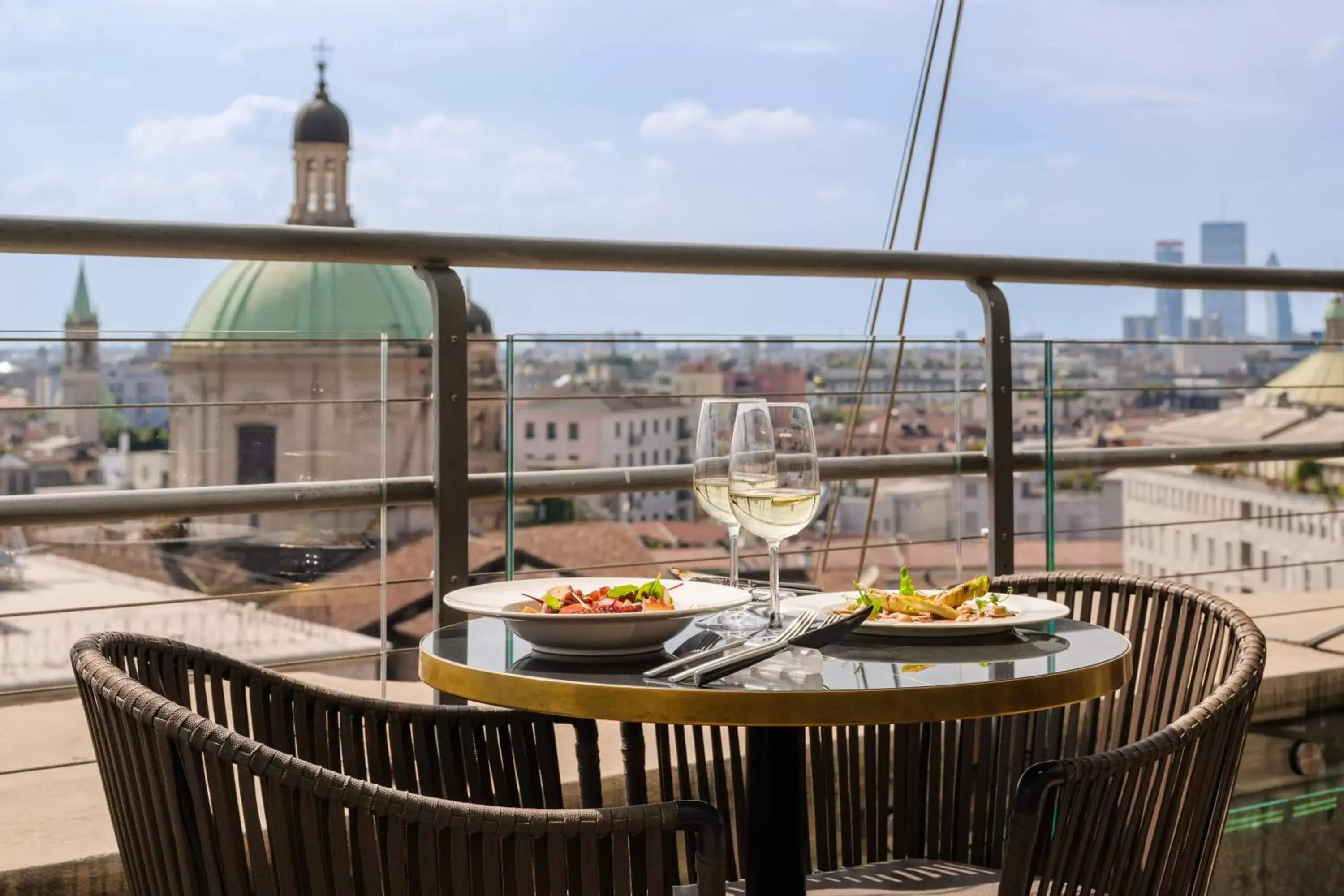 Restaurant/places to eat in Hotel Dei Cavalieri Milano Duomo