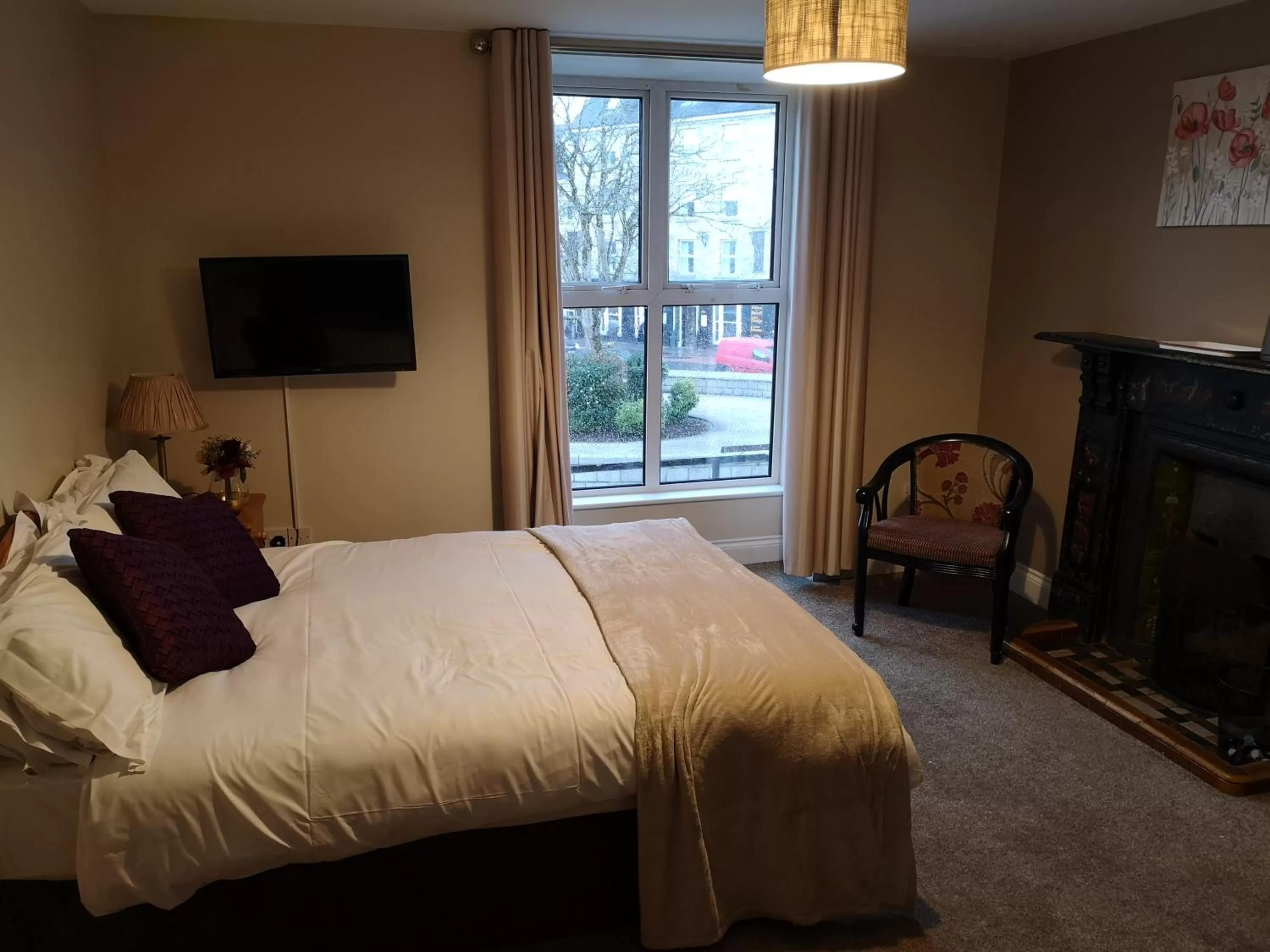 Bed in O'Donnell's Of Donegal