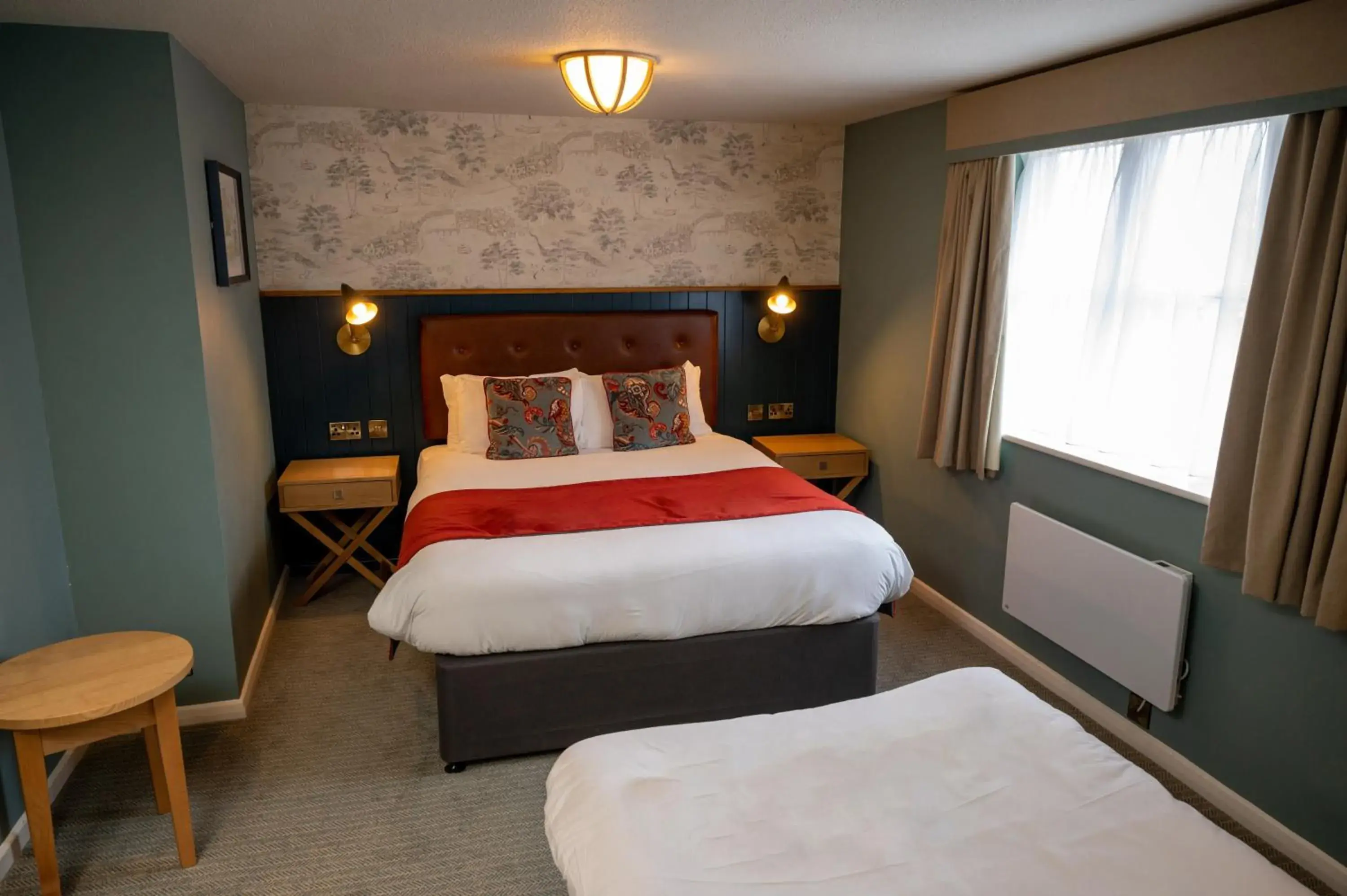 Bedroom, Bed in Berkshire Arms by Chef & Brewer Collection