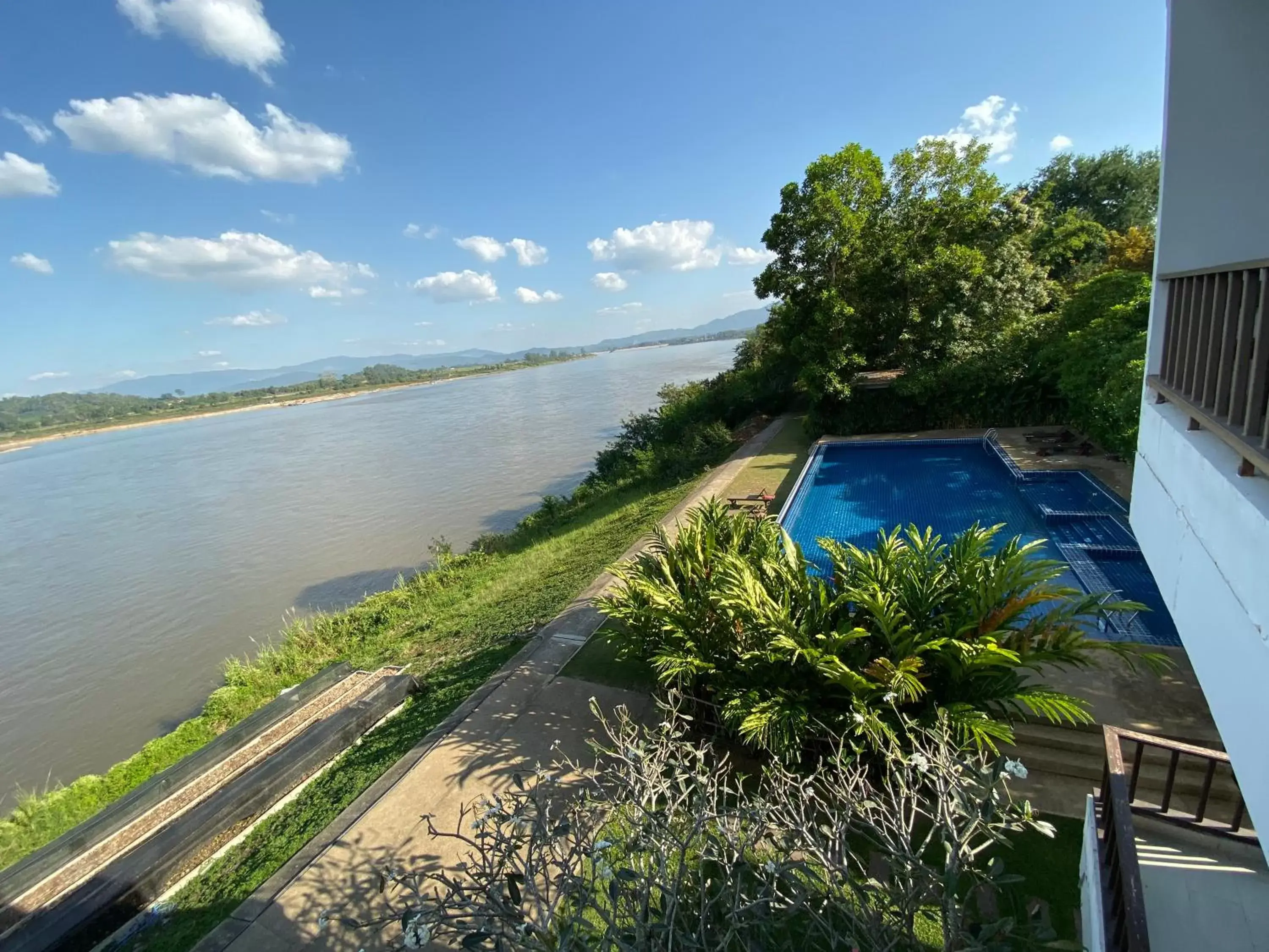 Pool view in Siam Triangle Hotel Chiang Sean Pool view in Siam Triangle Hotel Chiang Sean