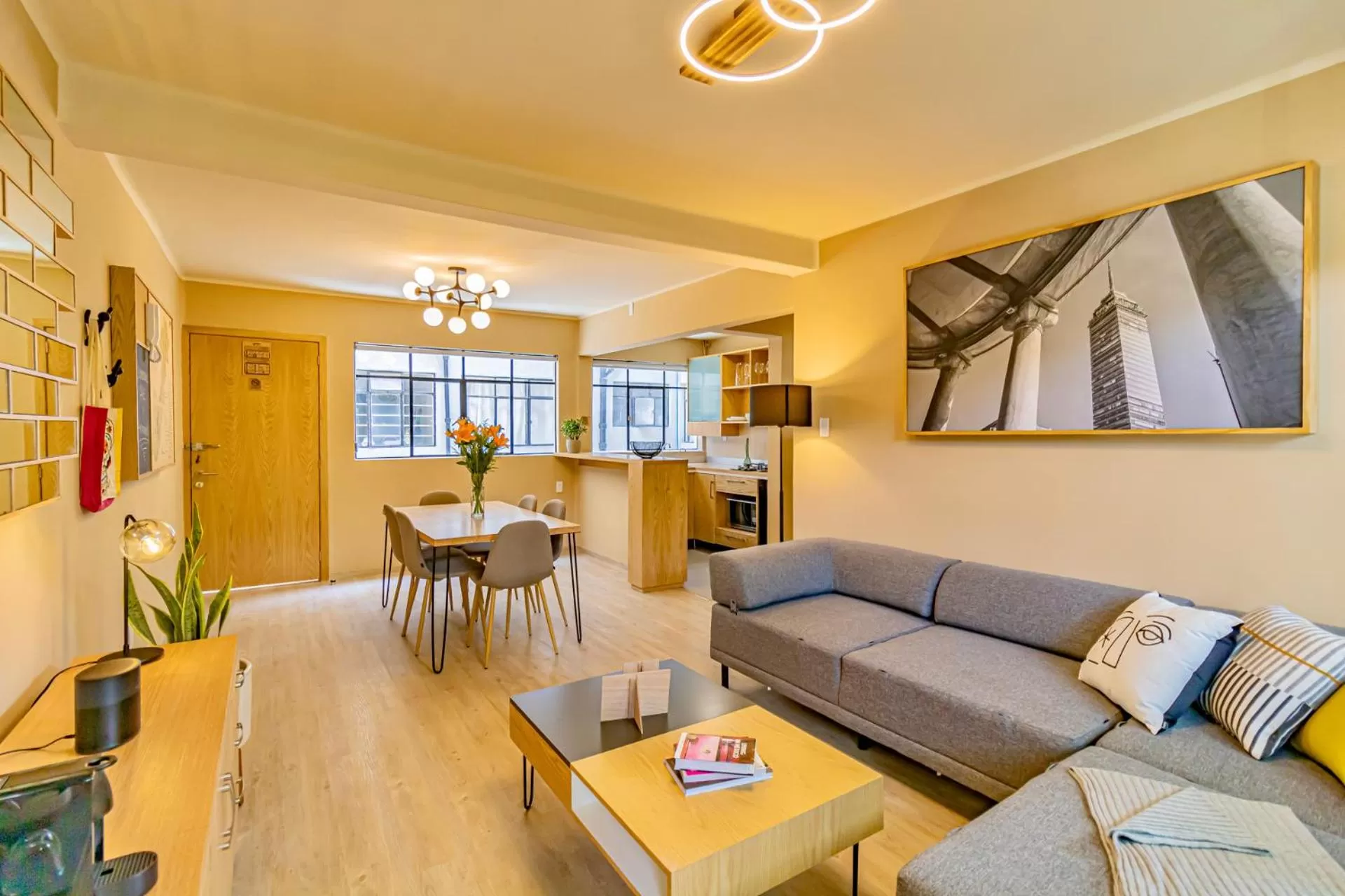 Living room in Mi Zona Lodging WTC