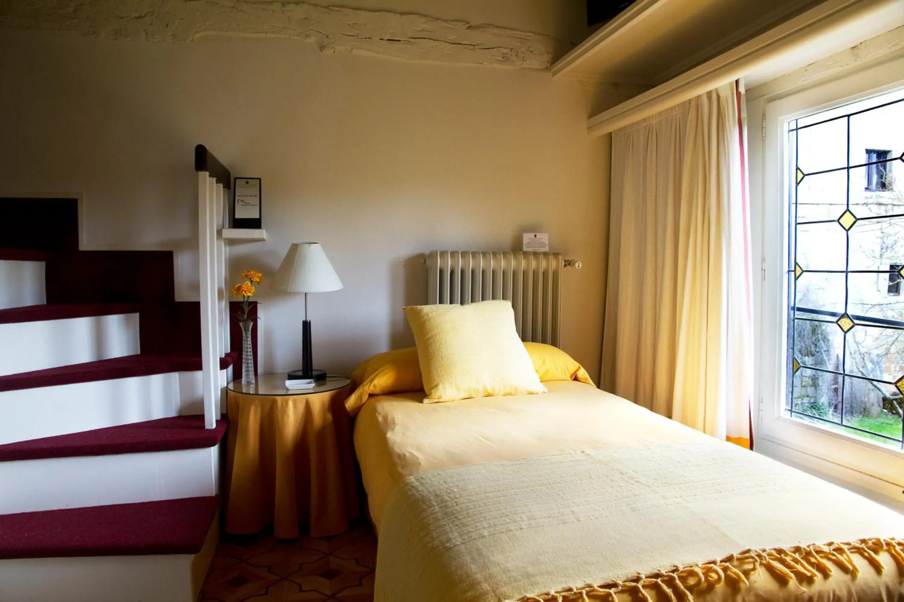Bed in Hotel Posada Santa Maria la Real