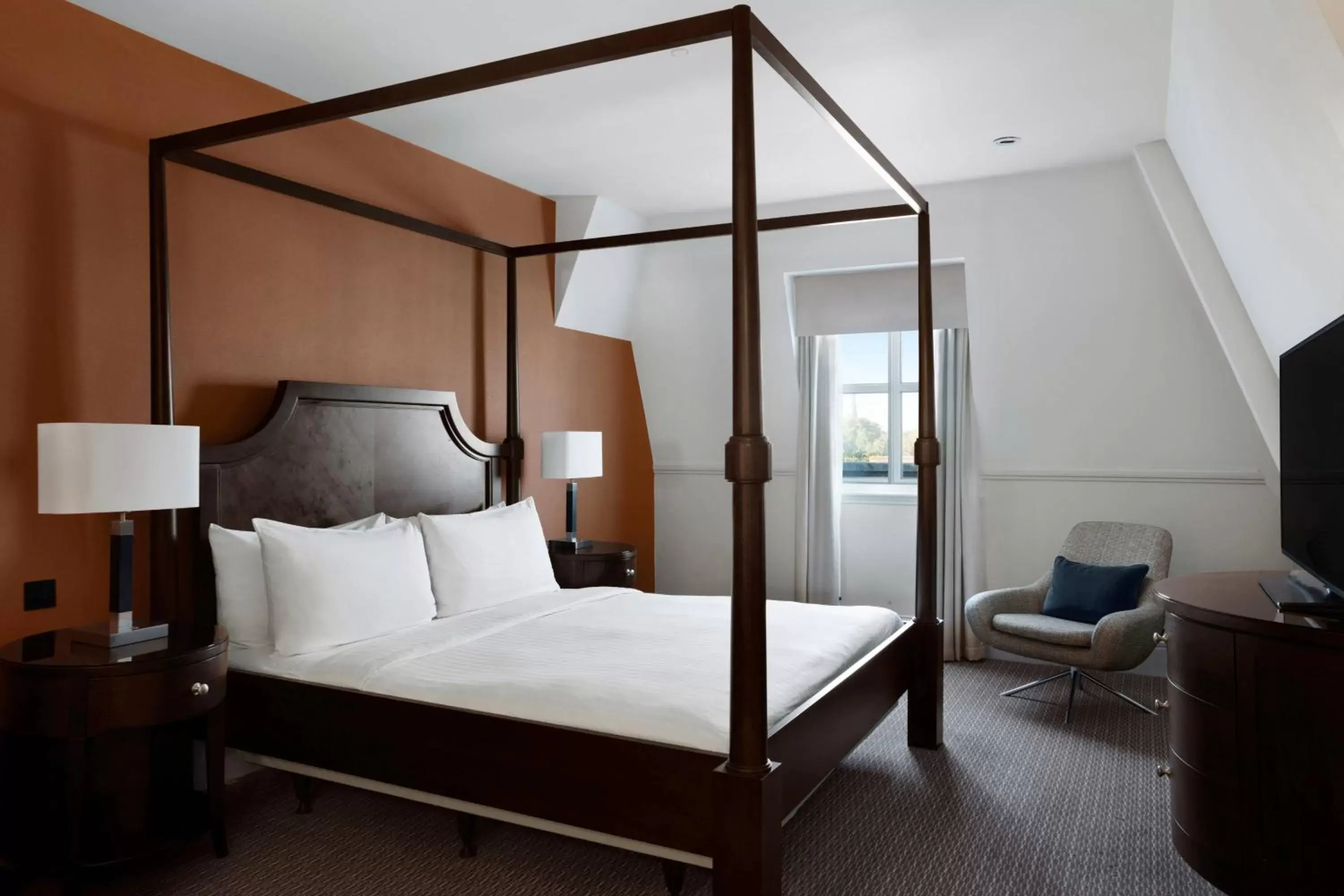Bedroom, Bed in Bristol Marriott Royal Hotel
