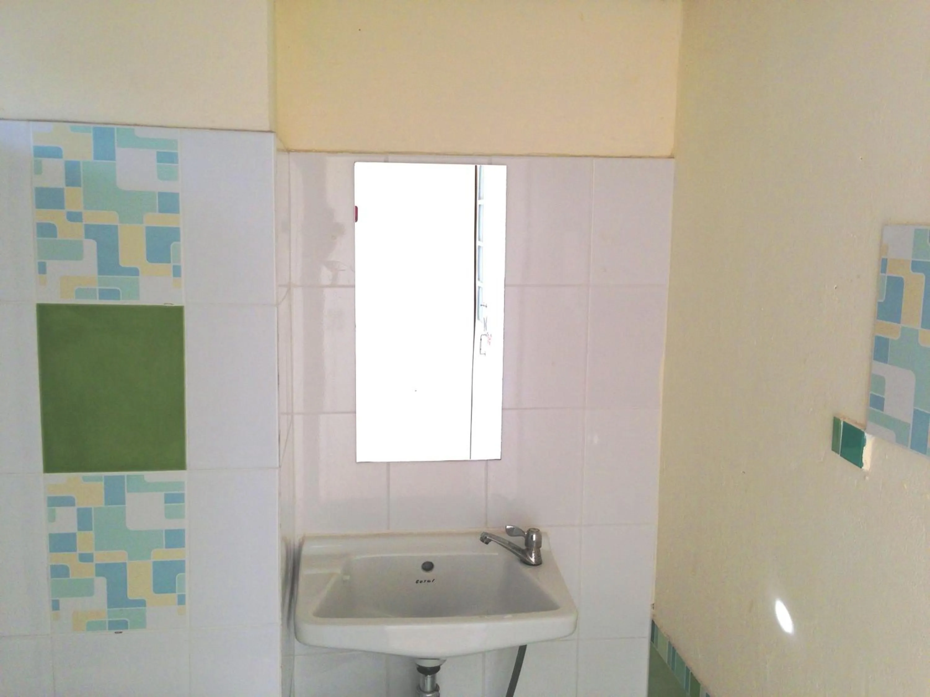 Bathroom in Casa Narinya @ Suvarnabhumi Airport