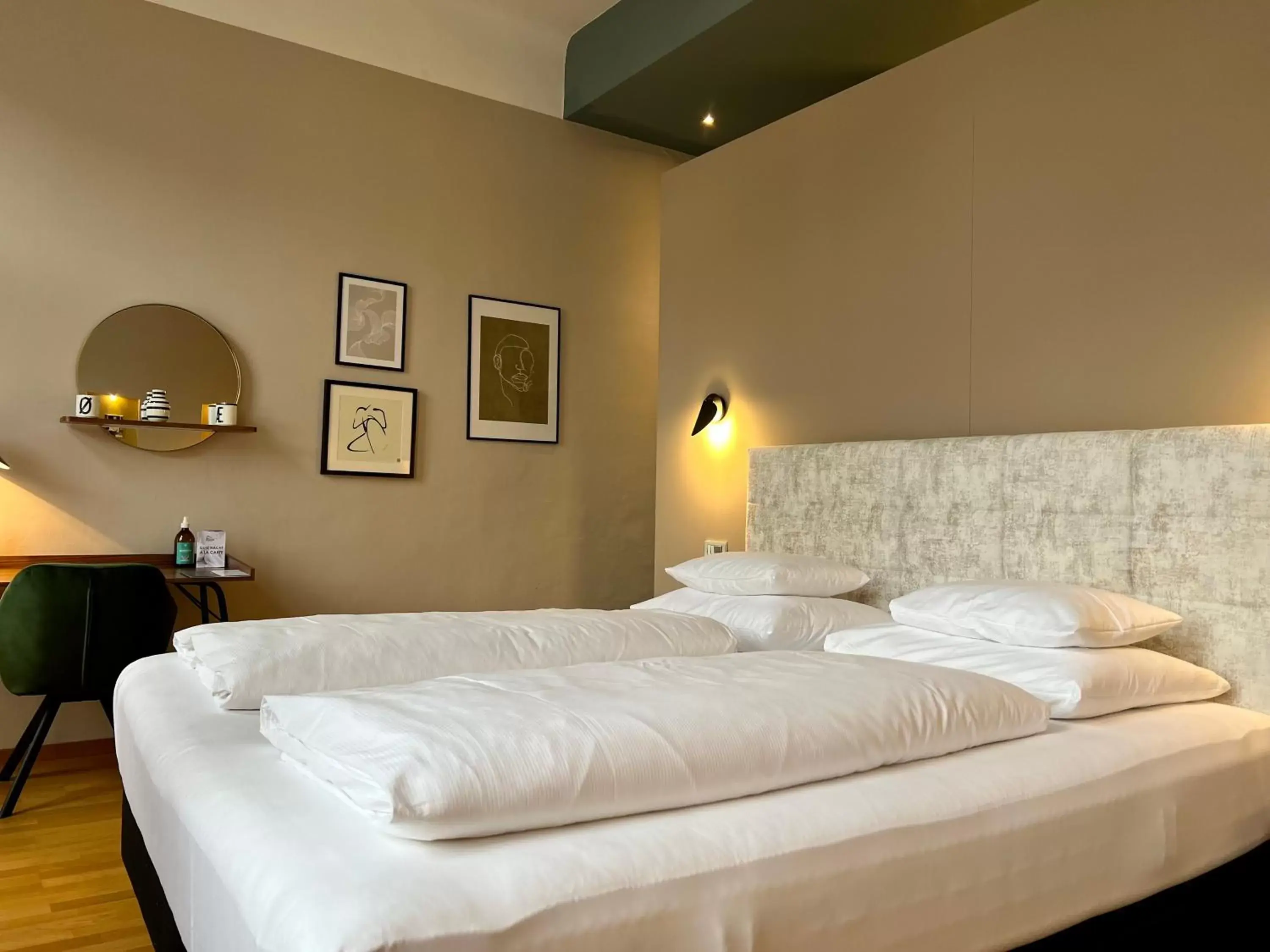 Bedroom, Bed in Hotel Rathaus - Wein & Design