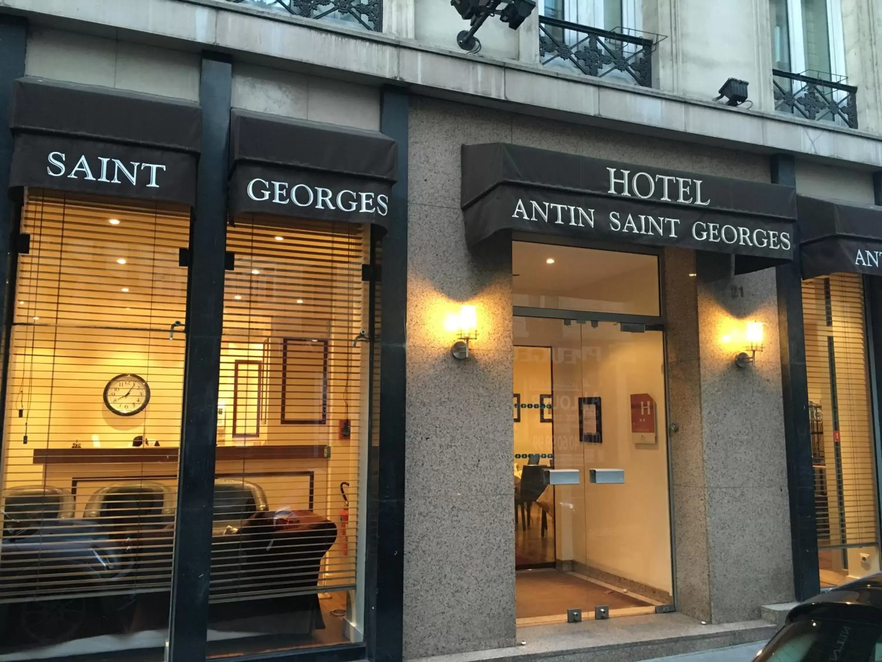 Facade/entrance in Hotel Antin Saint-Georges
