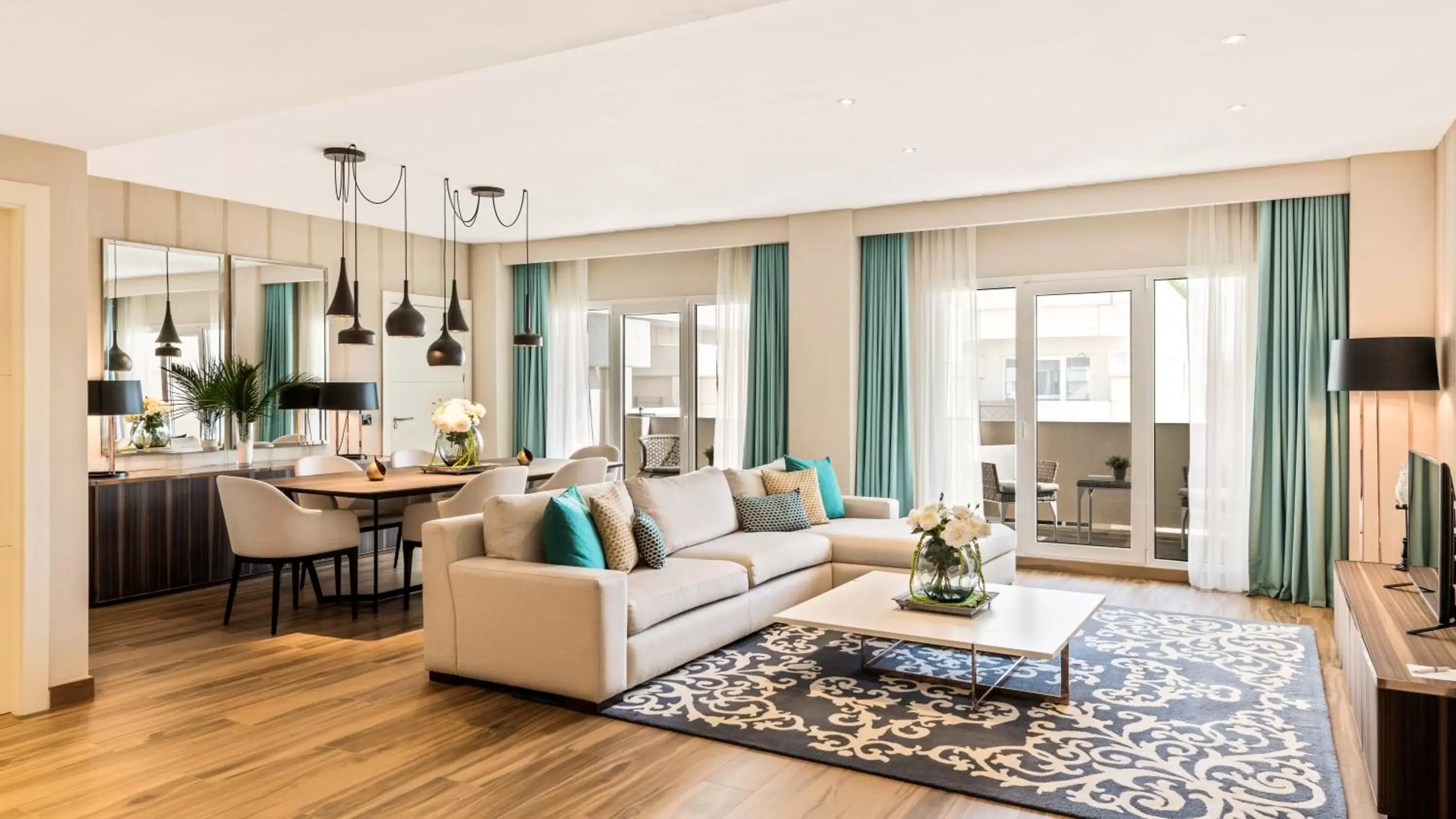 Dining area, Seating Area in Alanda Marbella Hotel