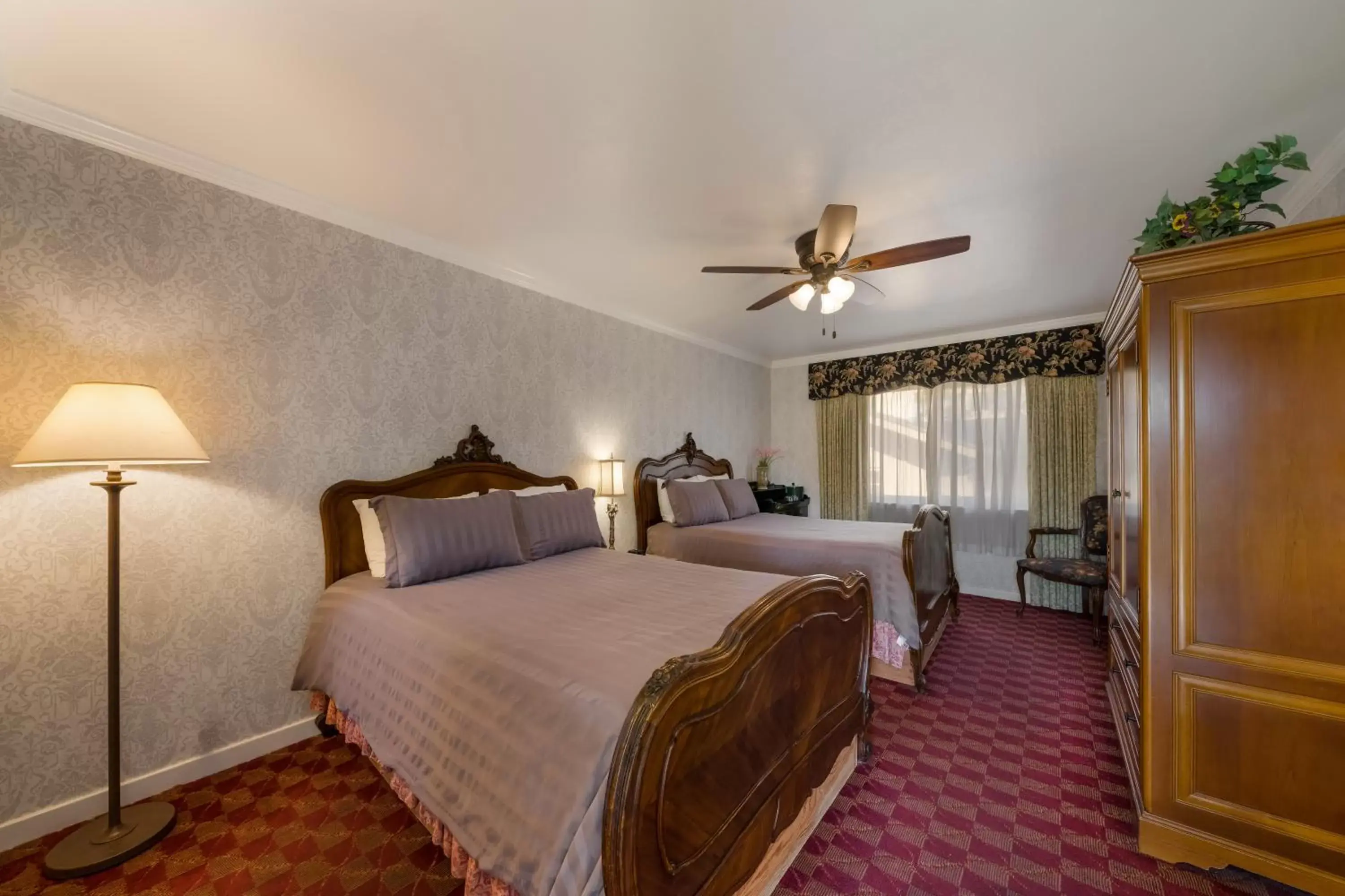 Bedroom, Bed in Carmel Inn & Suites