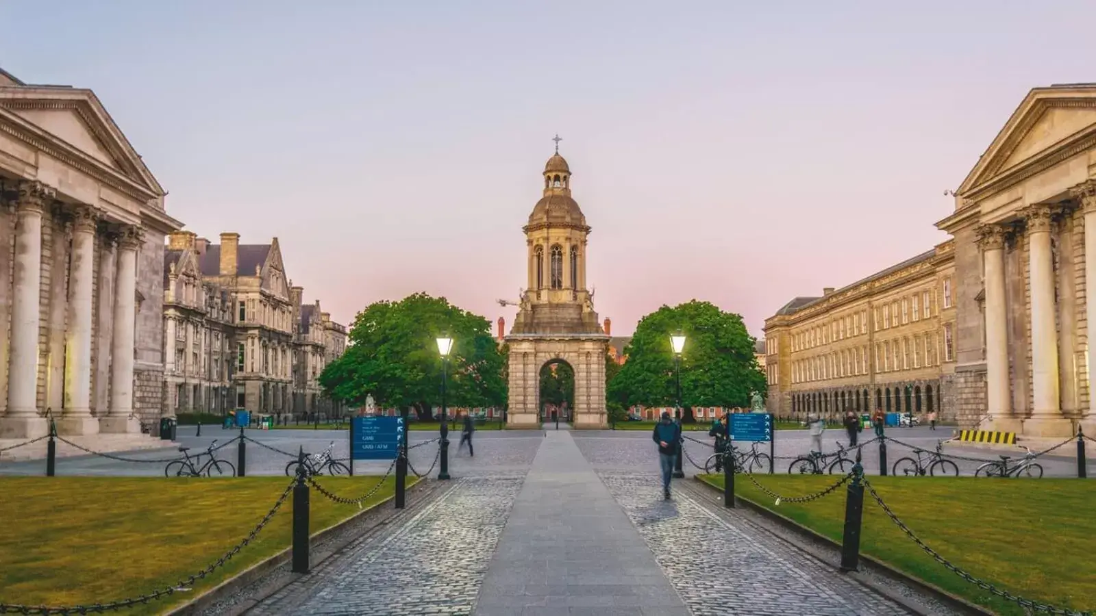 Travelodge PLUS Dublin City Centre