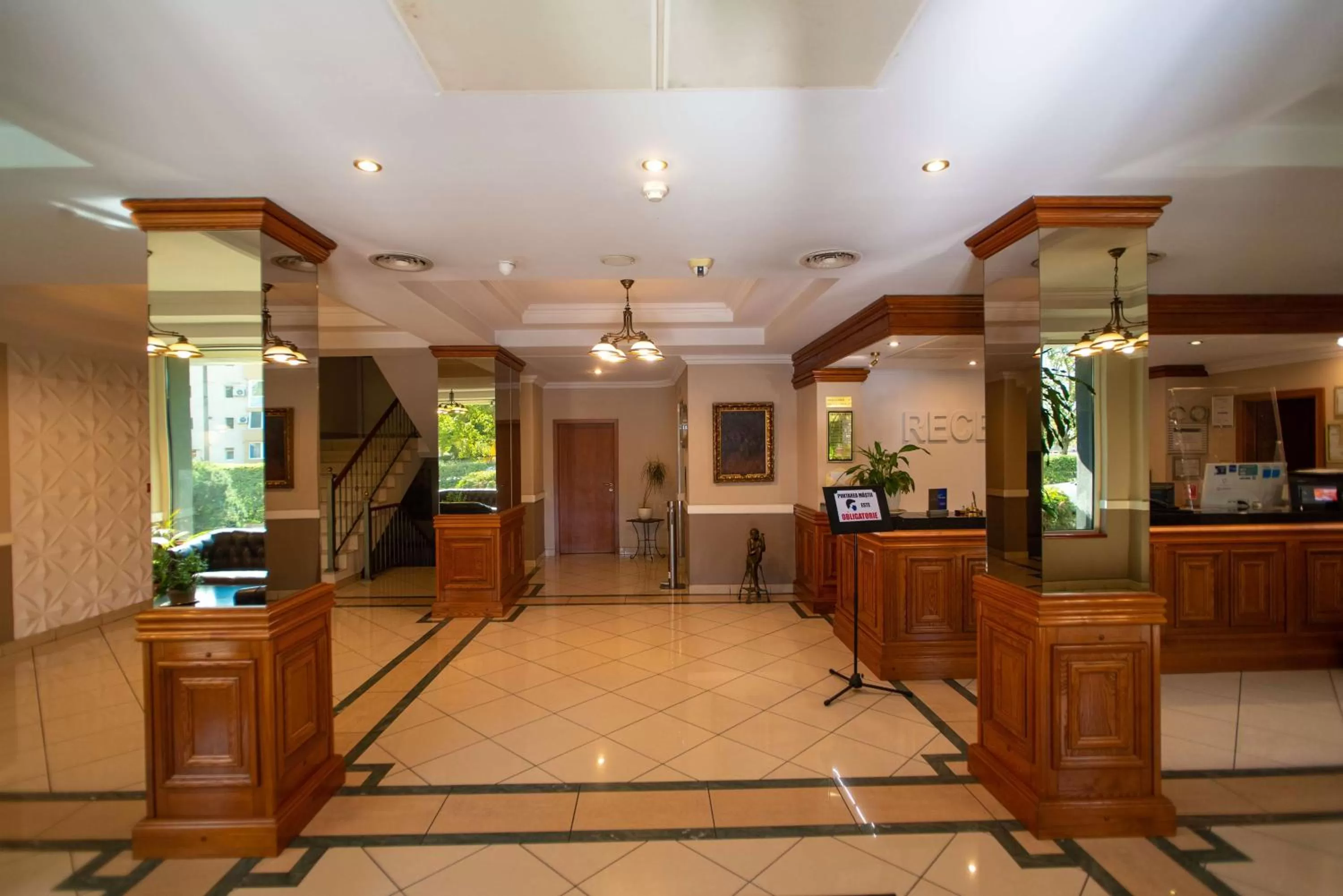 Lobby or reception in Best Western Plus Lido Hotel