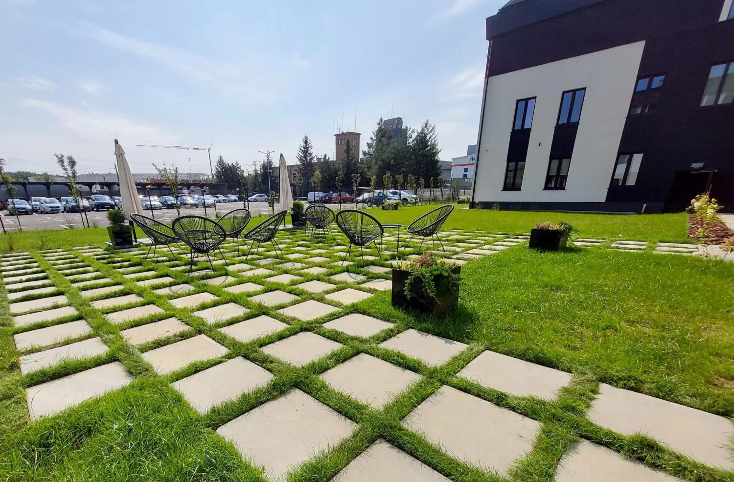 Garden in VANTA Business Center