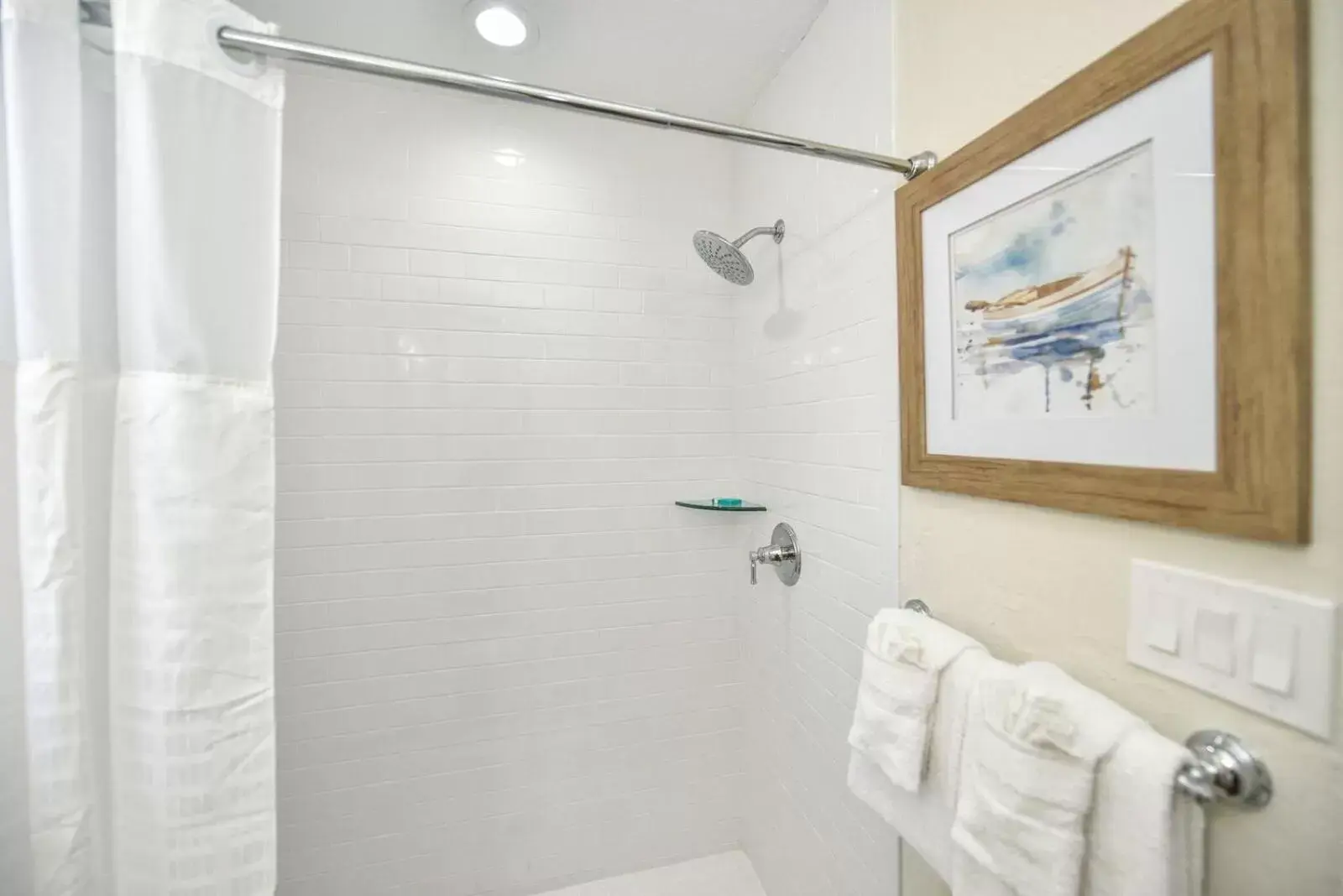 Shower, Bathroom in Tropical Breeze Resort