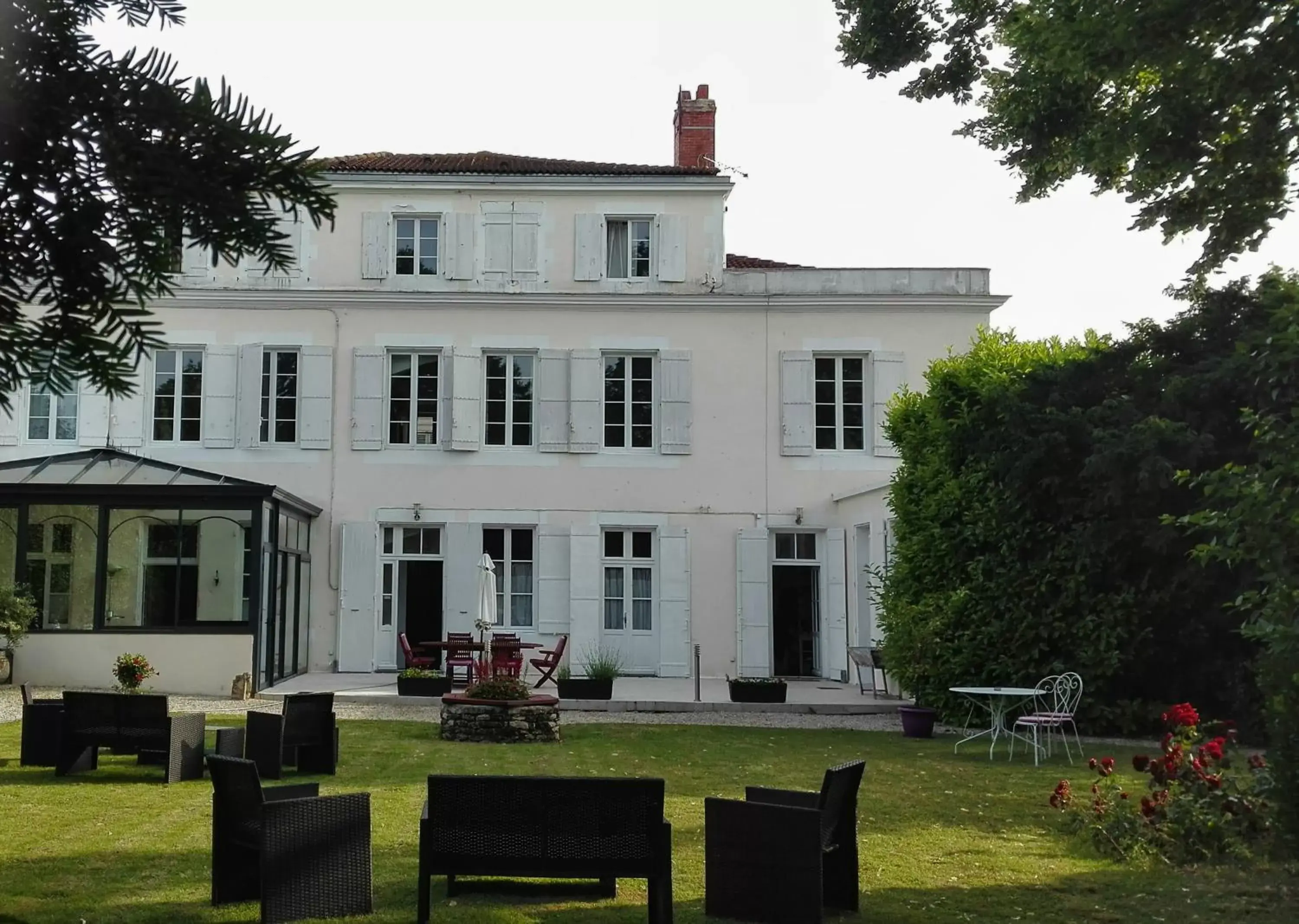 Garden view, Patio/Outdoor Area in H de Surgères