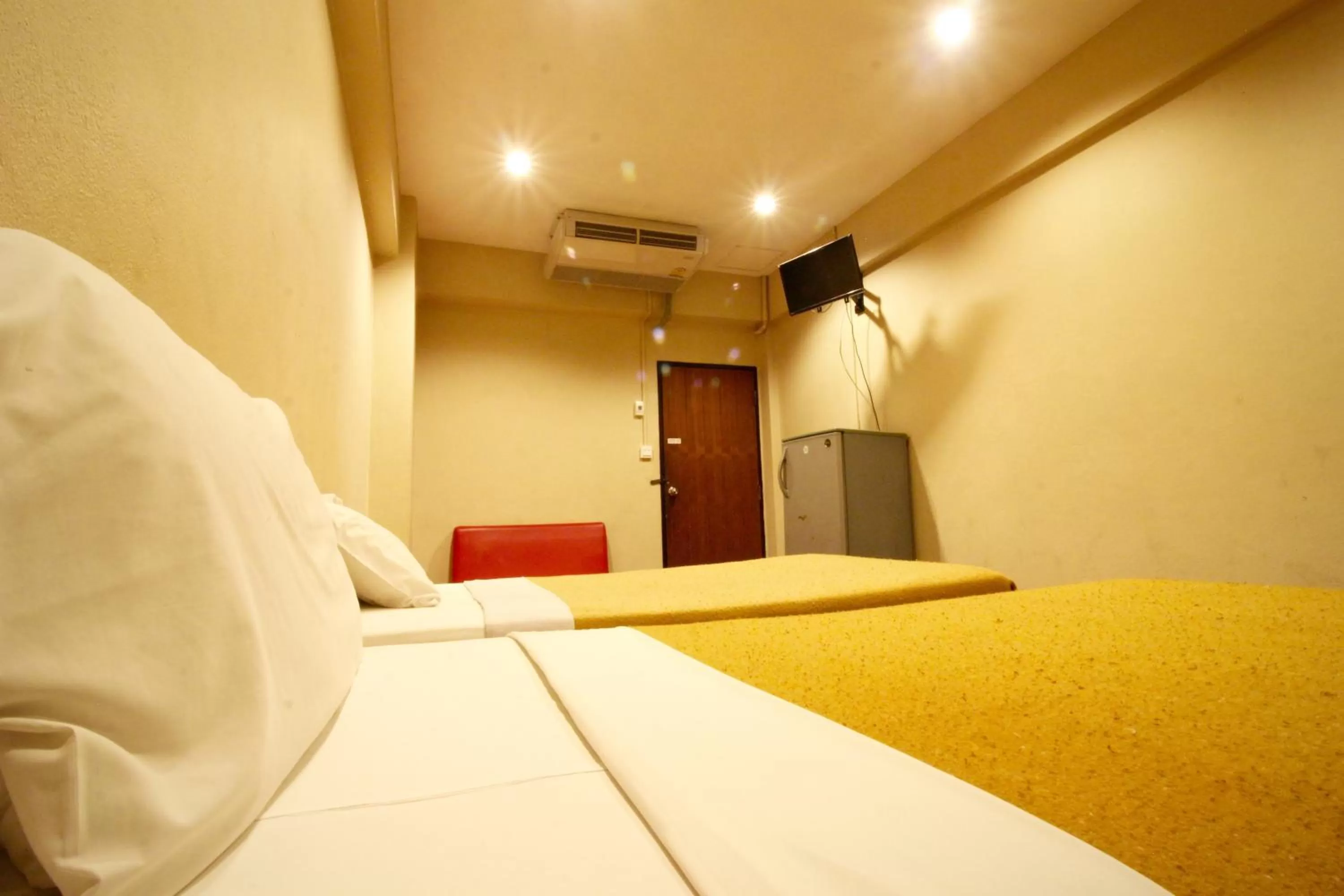 Bed in KKinn South Pattaya